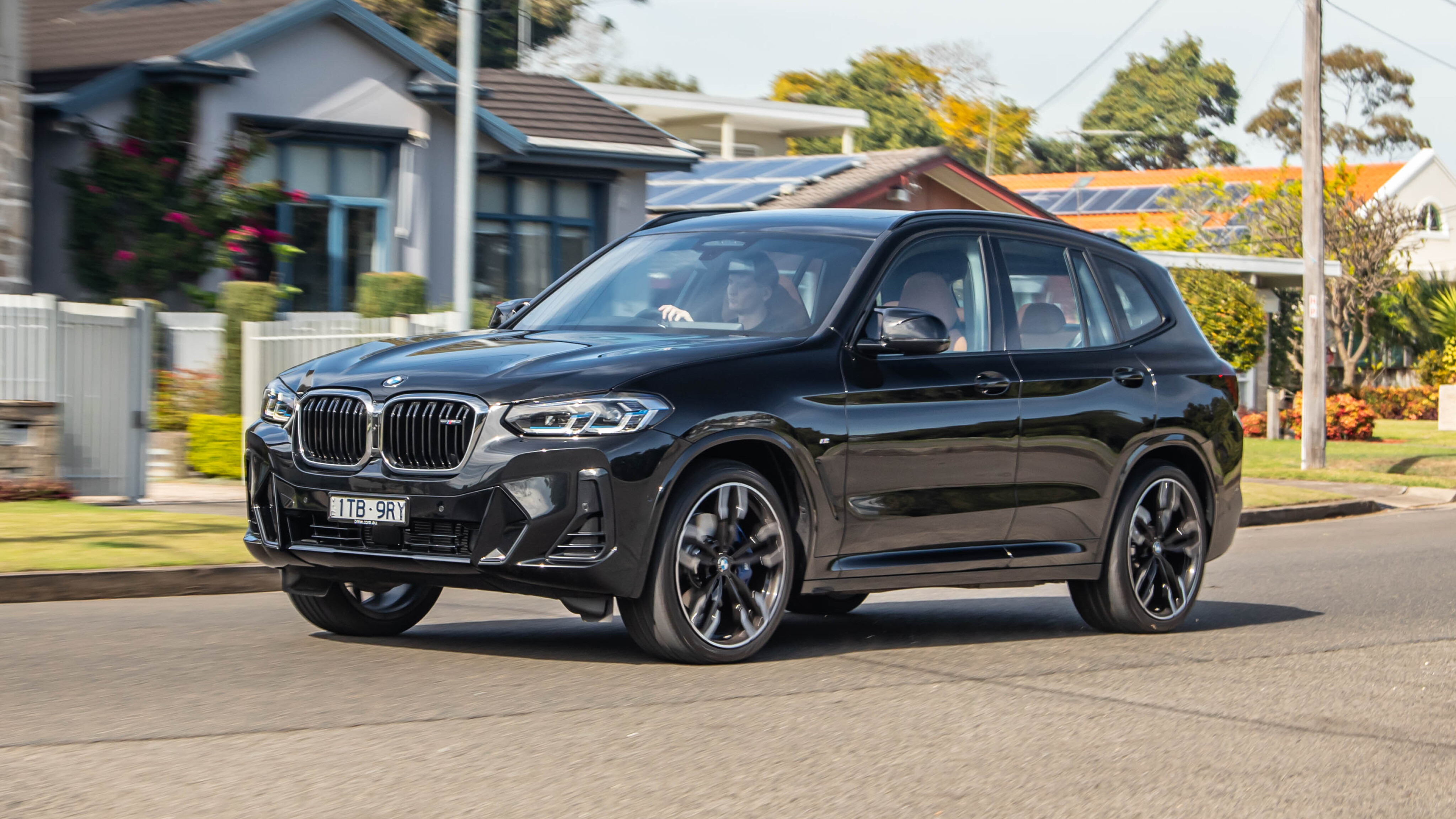 BMW X3 - Specs of rims, tires, PCD, offset for each year and generation