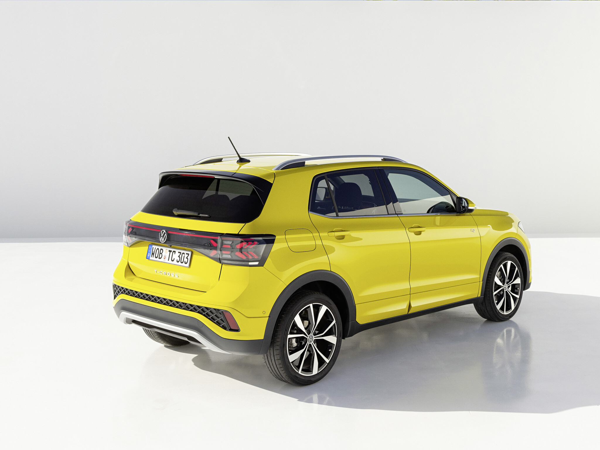 Mid-life refresh spied for 2024 Volkswagen T-Cross
