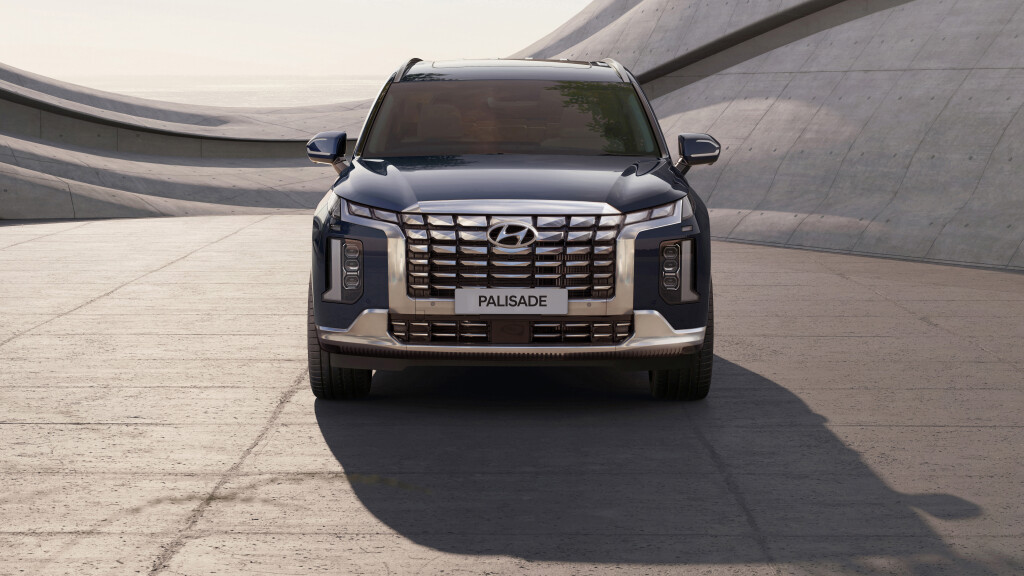 2024 Hyundai Palisade review: Calligraphy Black Ink