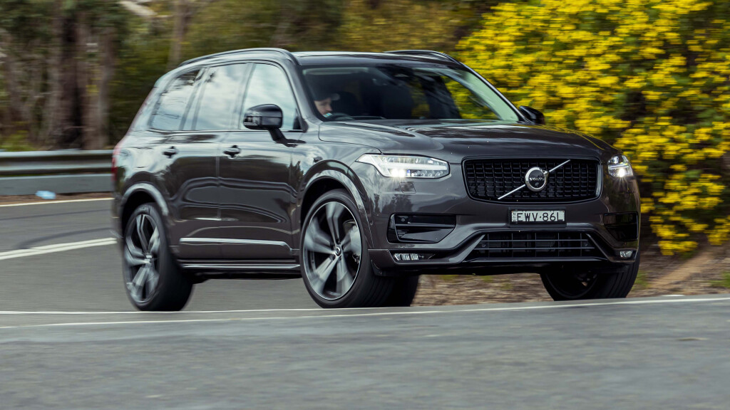 2023 Volvo XC90 B6 Dark review