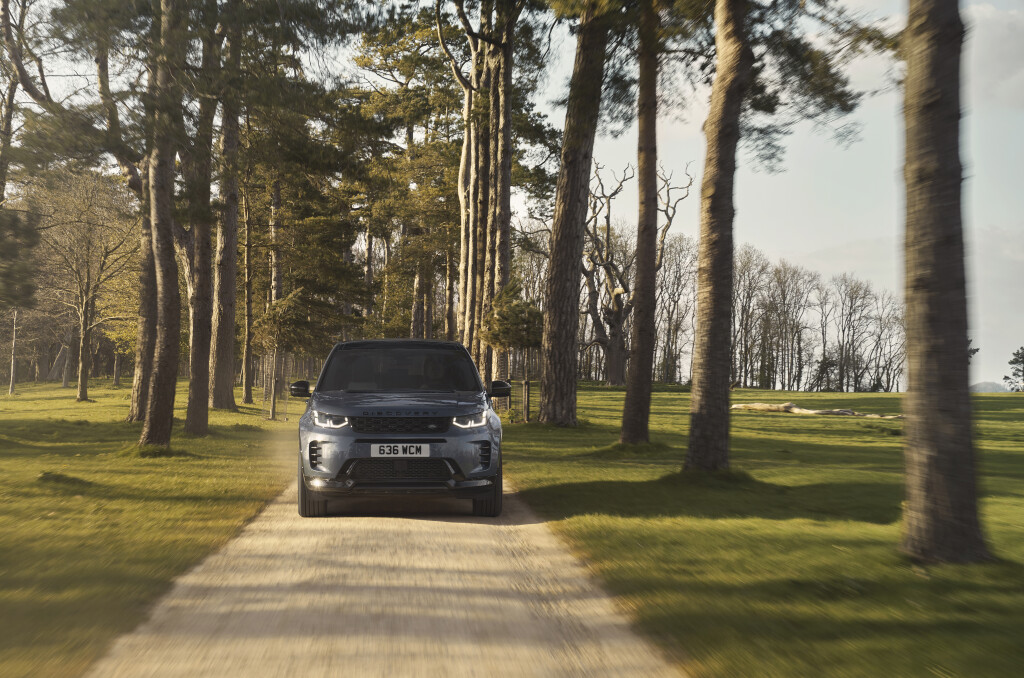 2024 Land Rover Discovery Sport Pricing And Features PHEV New Tech Added   Ds 24my Driving Dynamic Hse 140623 15 