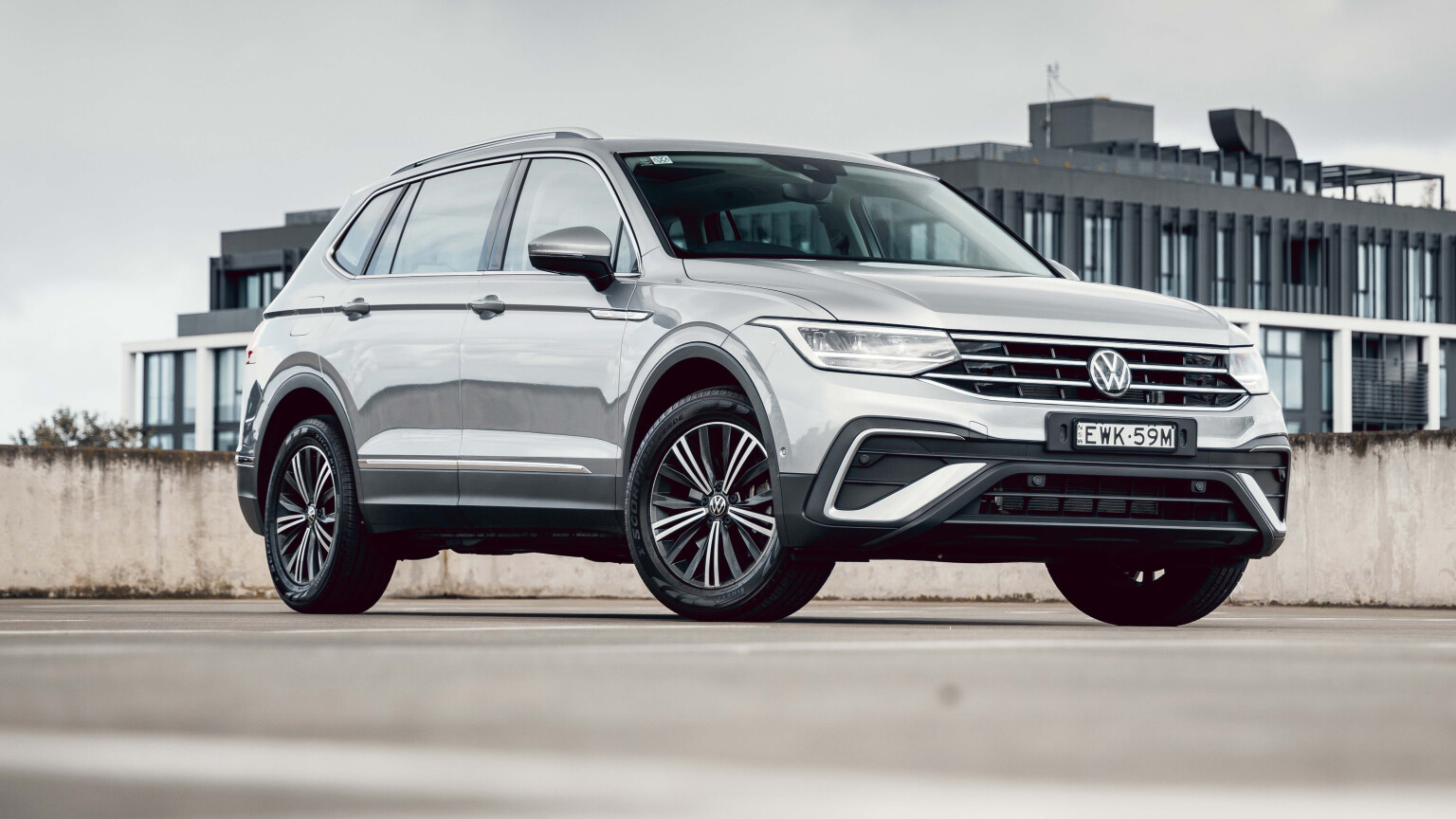 2024 Volkswagen Tiguan Allspace prices dropped to match five-seat model ...