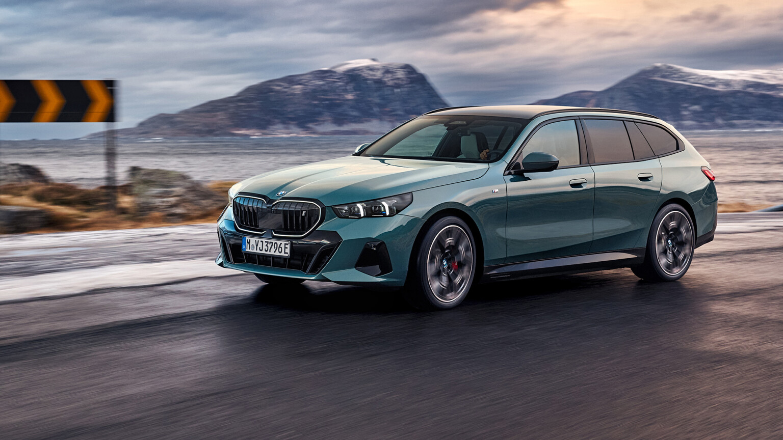 2024 BMW 5 Series & electric i5: Pricing and features