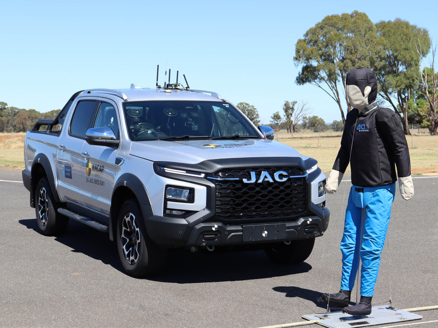 2025 JAC T9 named Australia’s safest ute in 2024