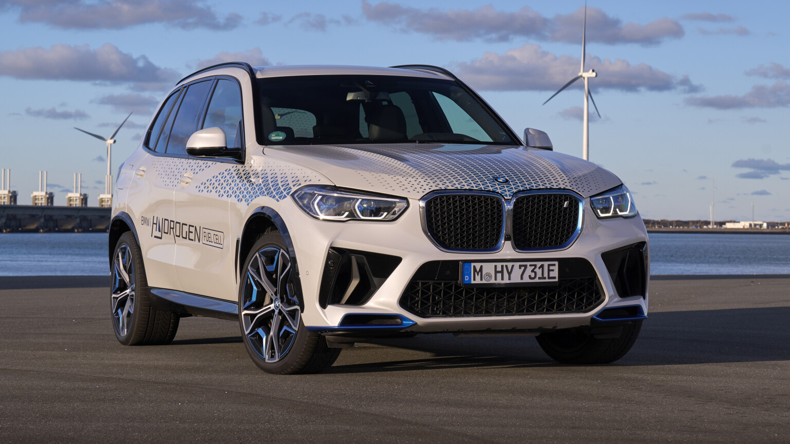 BMW IX5 Hydrogen Prototype Review