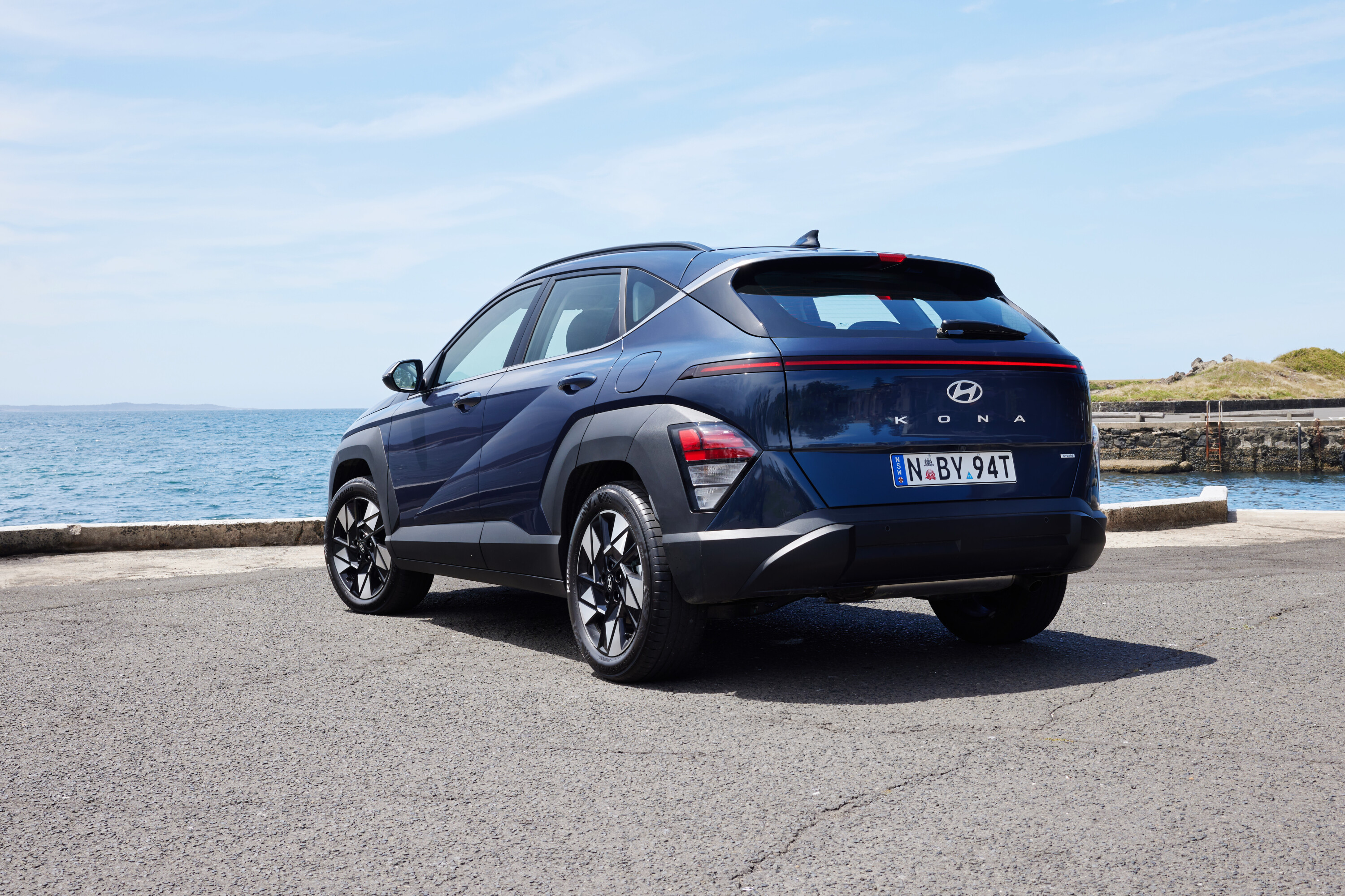 hyundai kona hybrid 2024 review australia