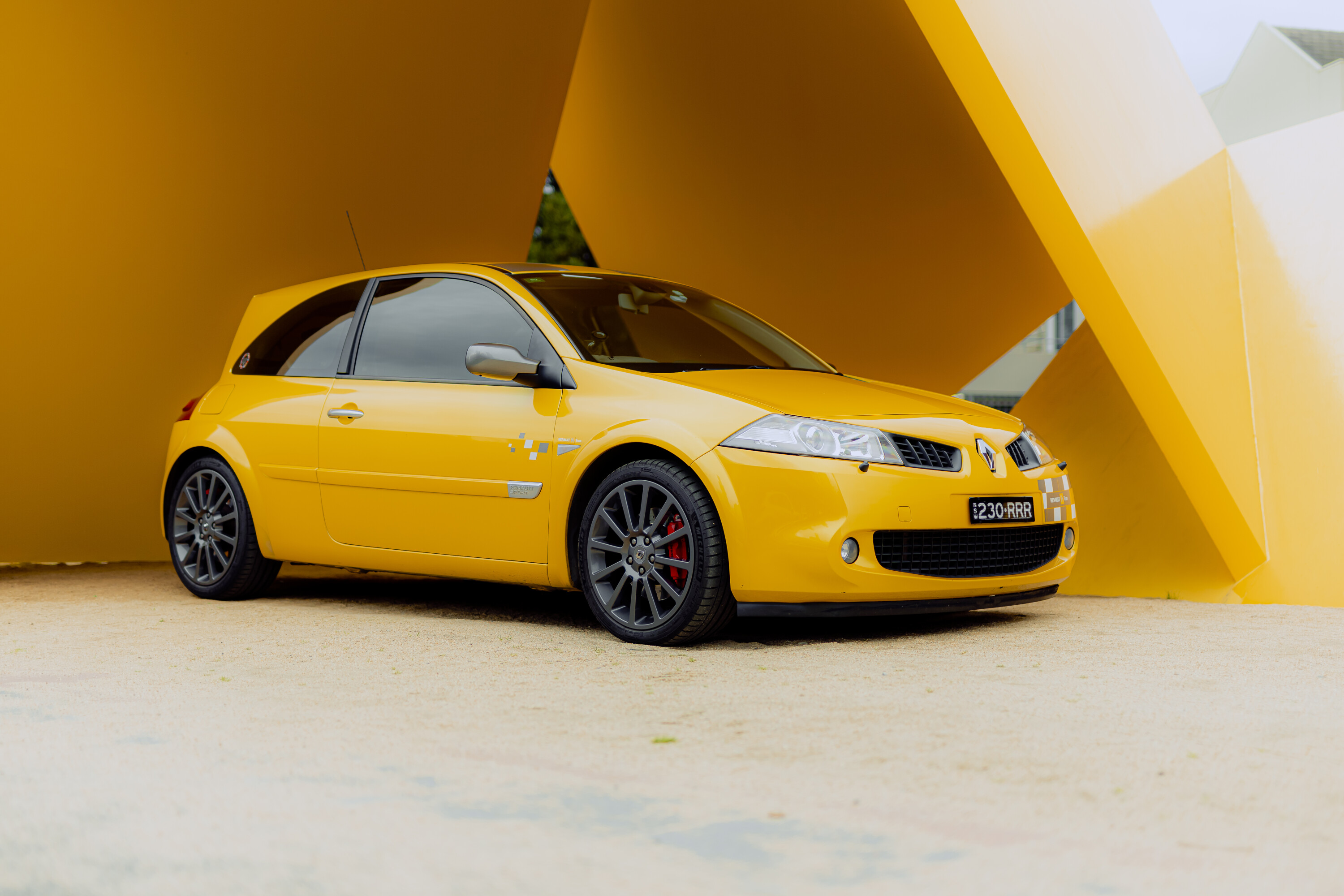 Renault Megane 2 - Photos, News, Reviews, Specs, Car listings