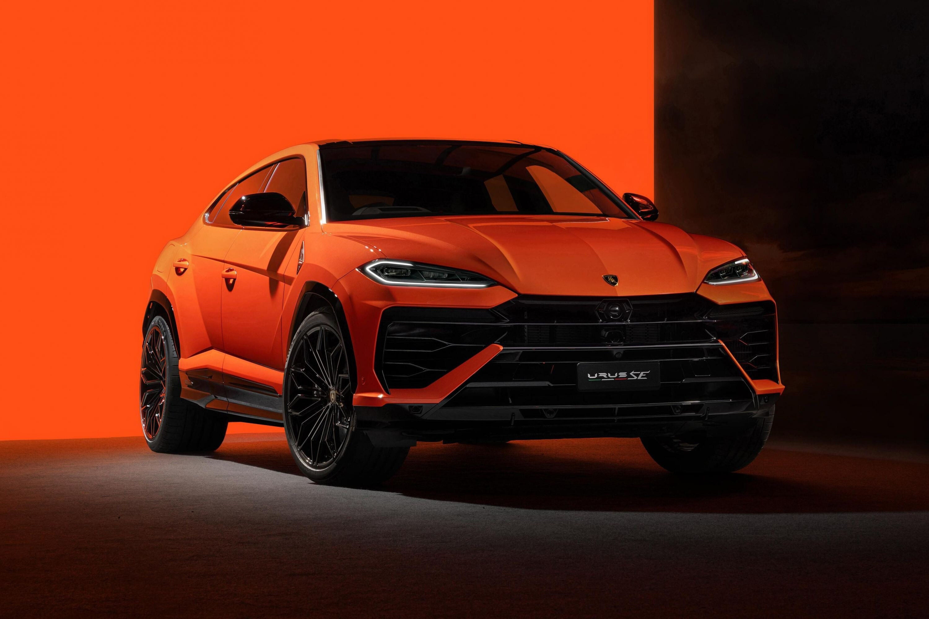 3b821a9a/2025 lamborghini urus se phev australia whichcar 9 jpg