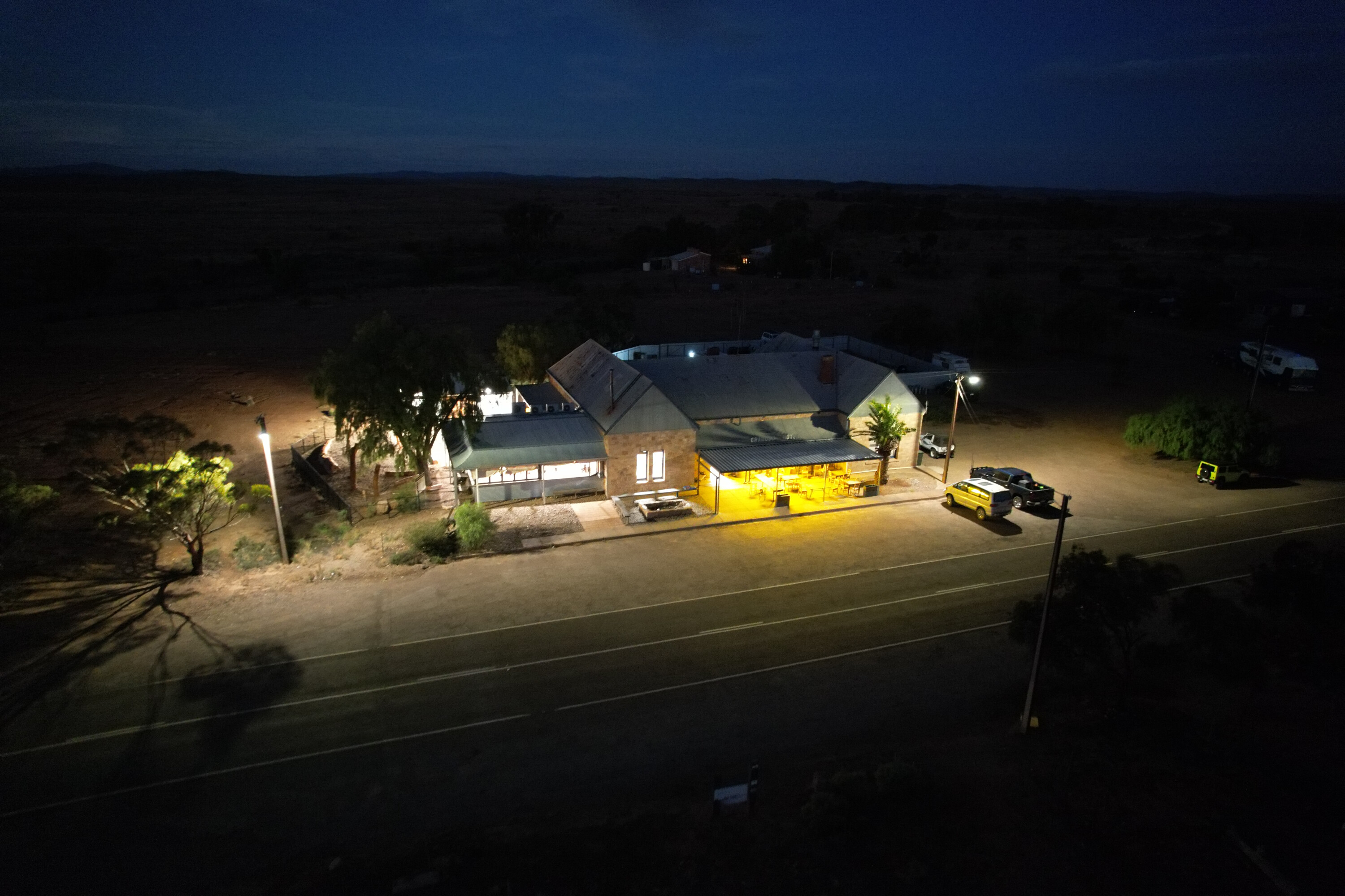 761f269f/night drone front cradock hotel south australia outback pub crawl 4x4 australia JPG