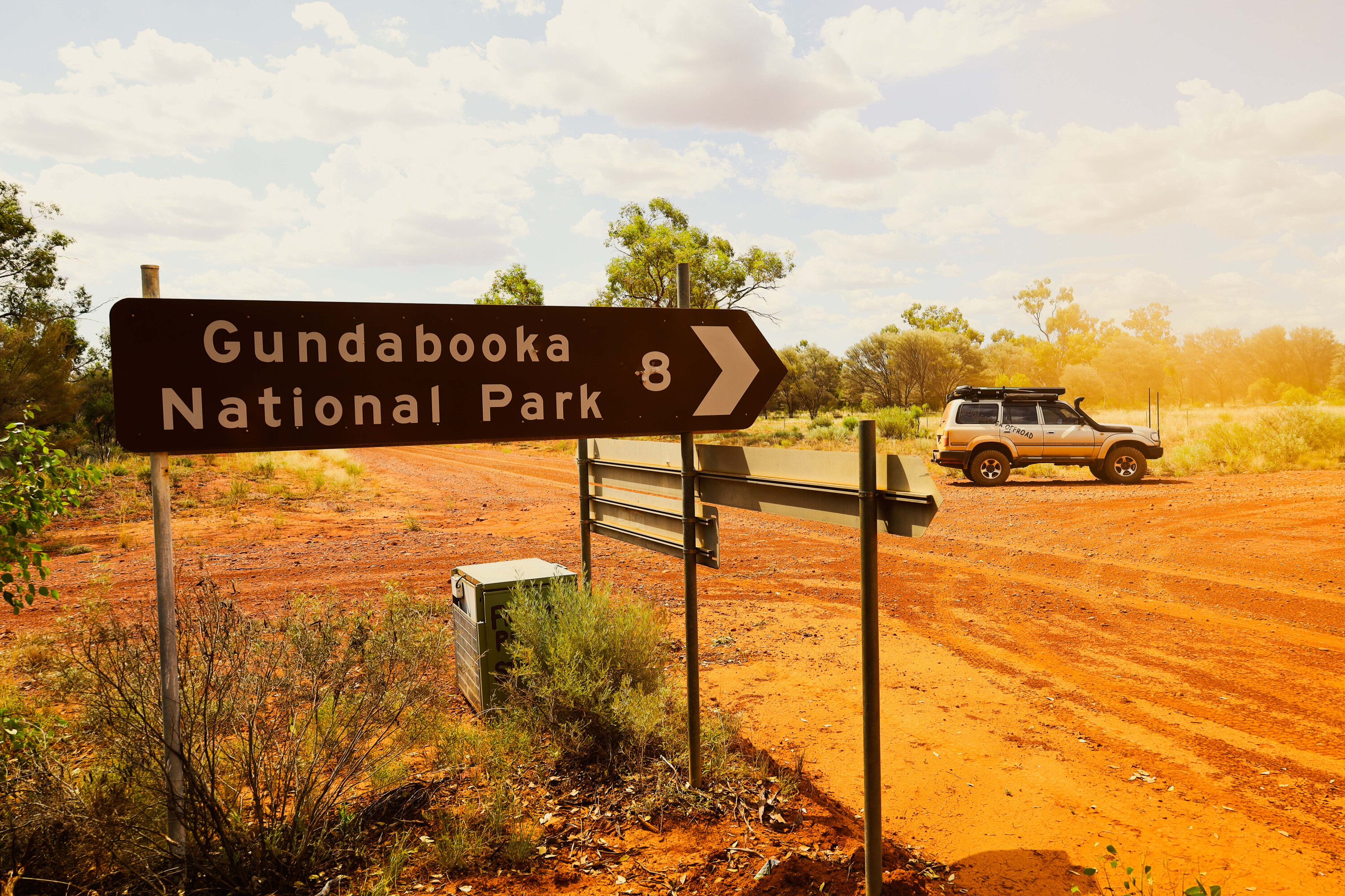 8ab4188f/4x4 australia explore gundabooka nsw signs jpg