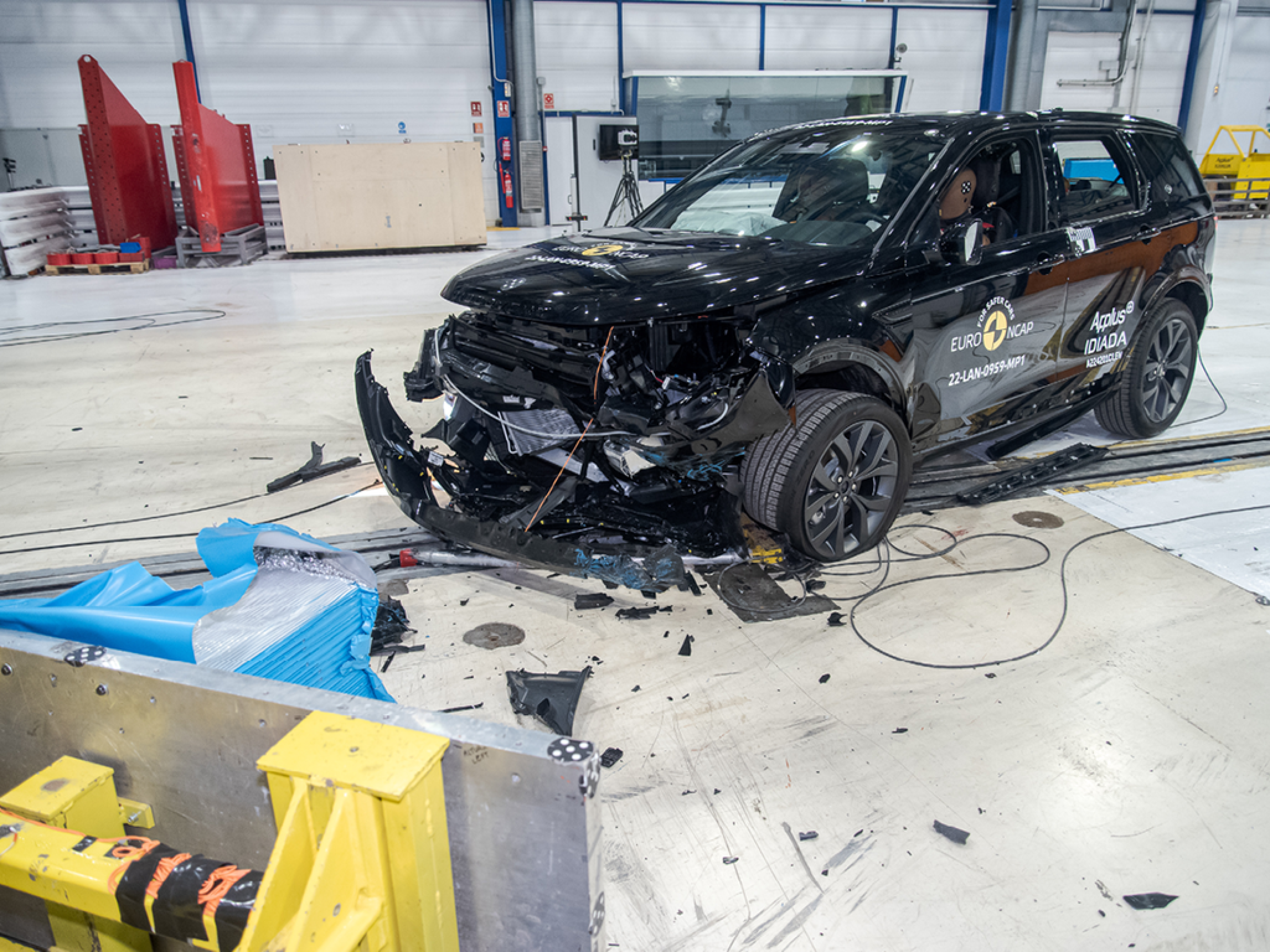 8fe91840/2022 land rover discovery sport ancap test 1 png