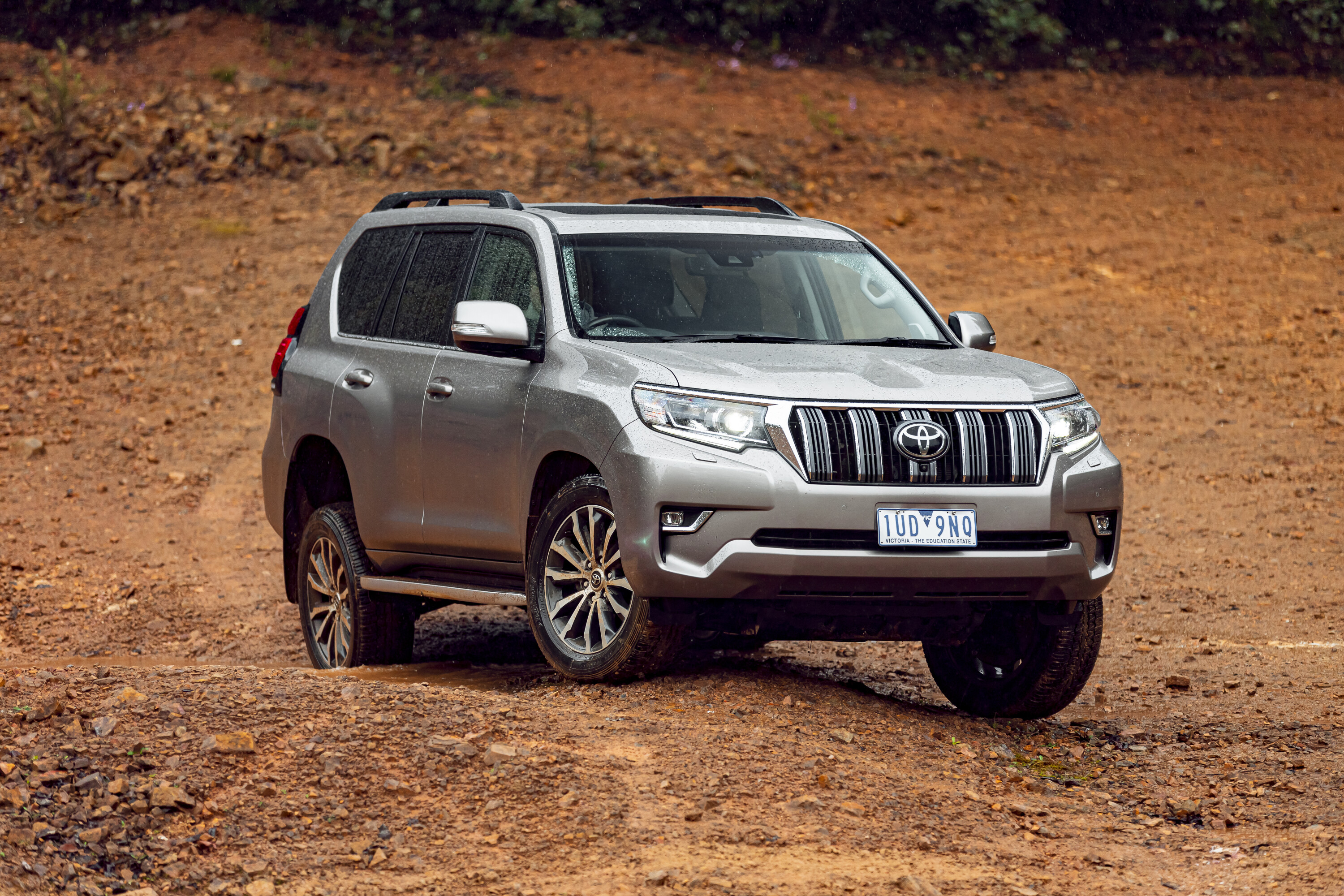 Toyota Prado Spec Battle: New vs old