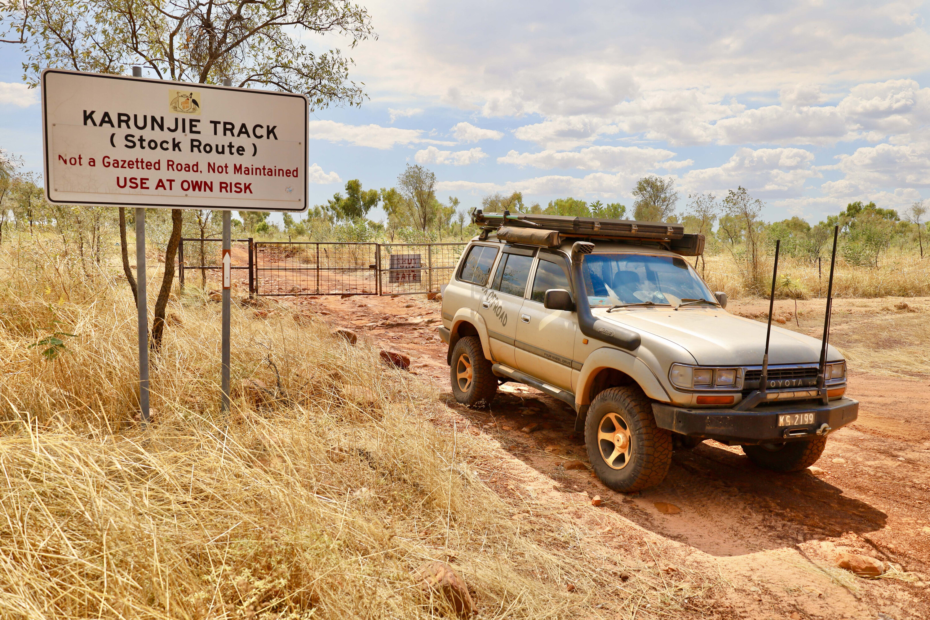 da721974/karunjie sign 4x4 australia karunjie track wa jpg