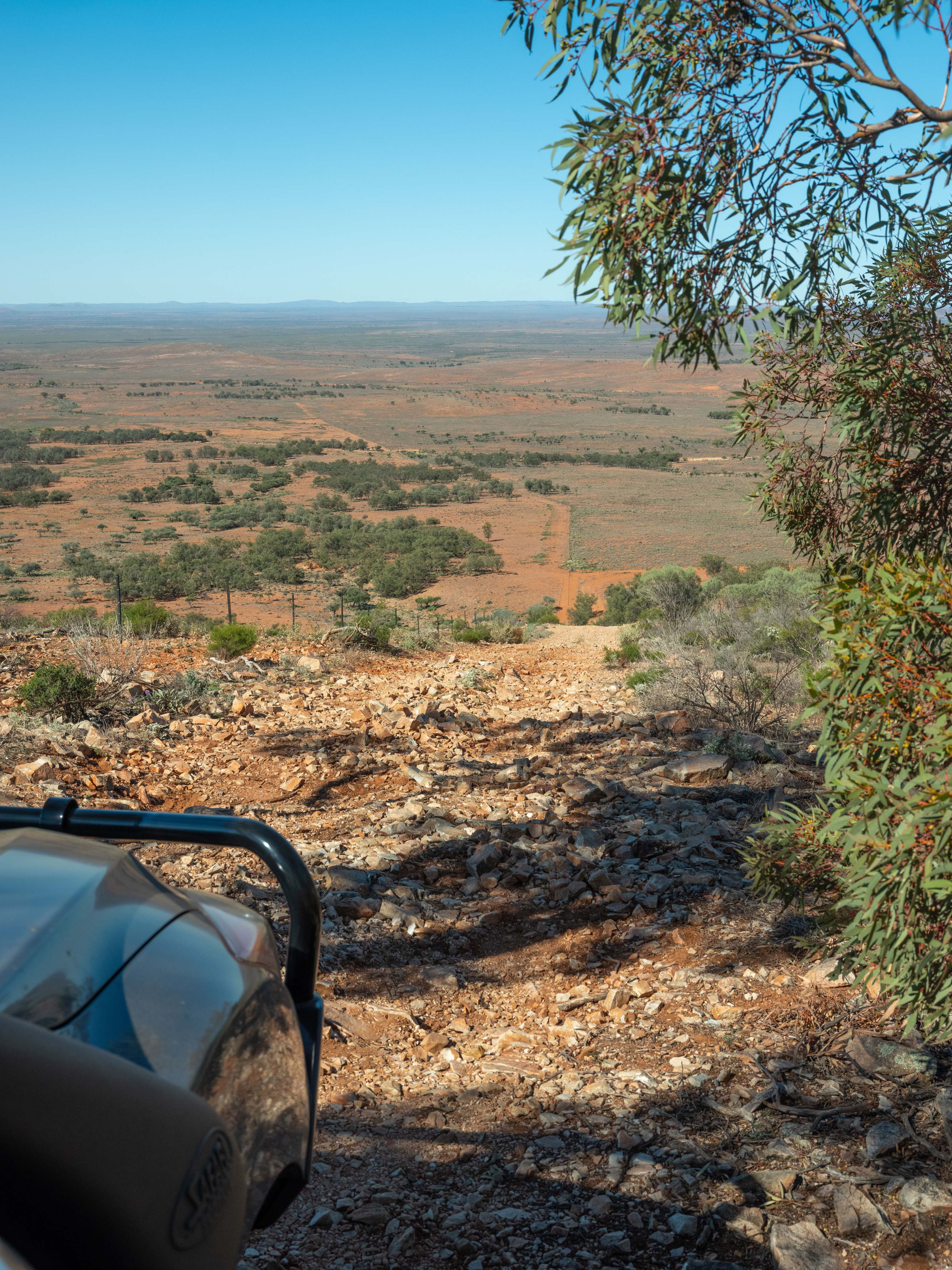 00e31c9b/flinders ranges 2339 north fence drop off 2 4x4 australia jpg