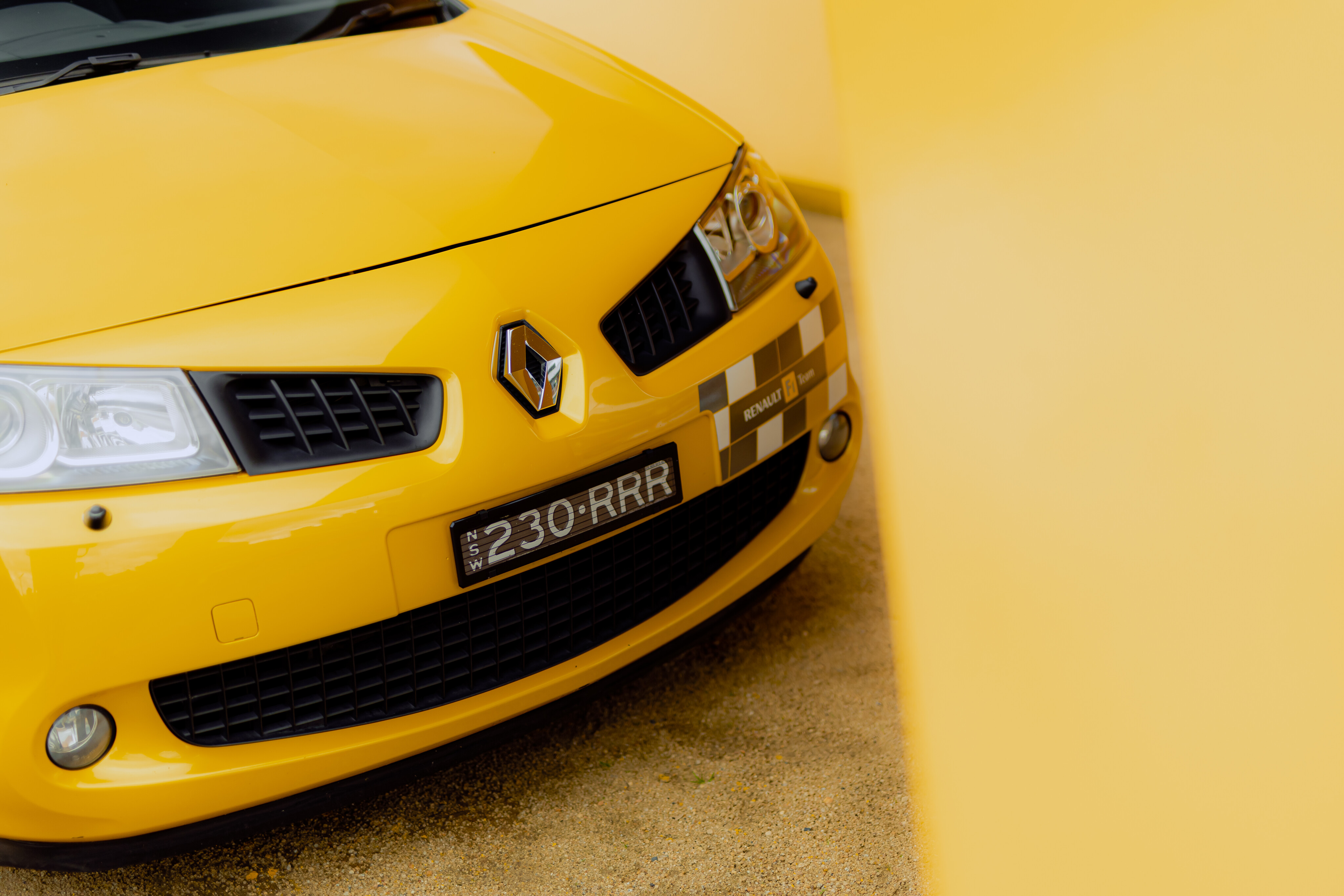0e321caf/renaultsport megane 230 f1 team r26 coupe yellow abrook 3 jpg