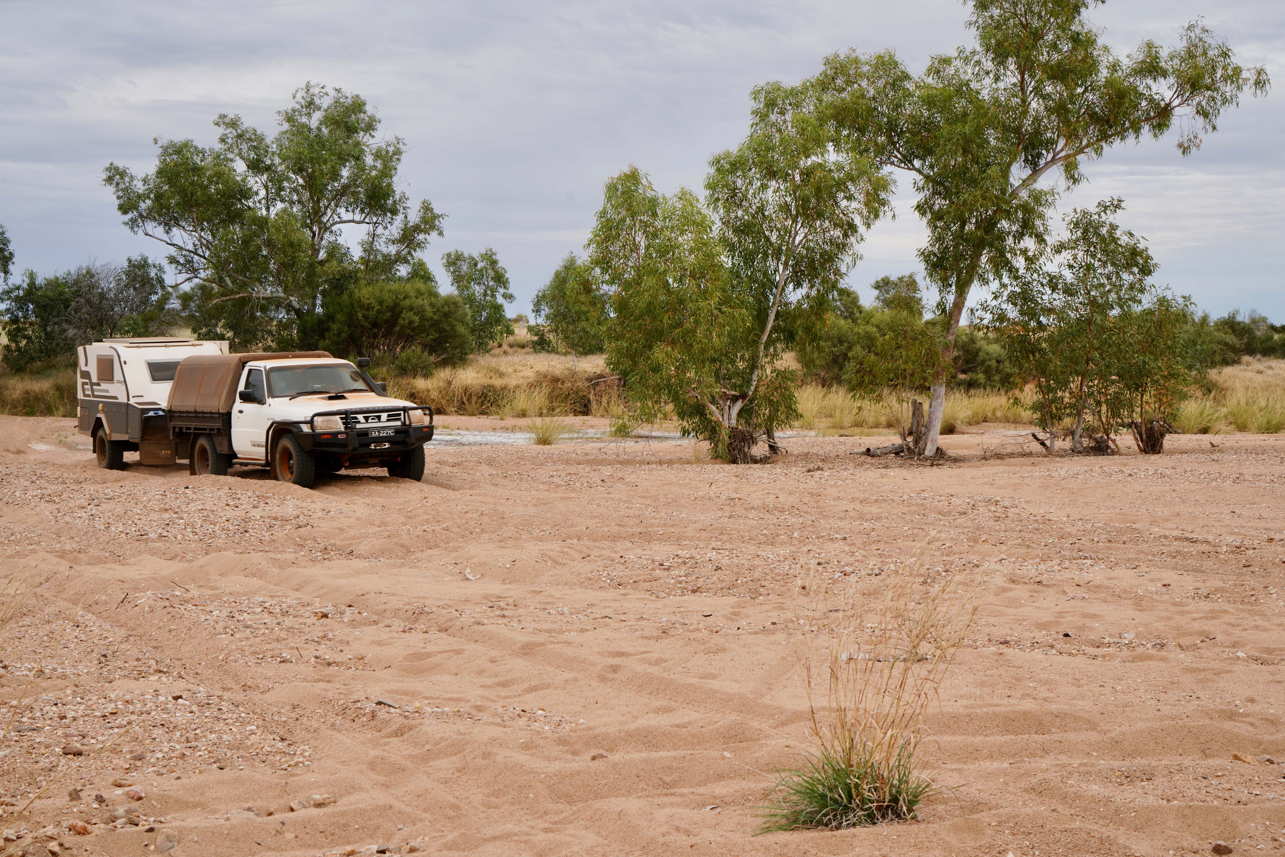 1229324f/rr005 crossing the normally dry but sandy rudall river is generally no issue explore rudall river 4x4 australia jpg