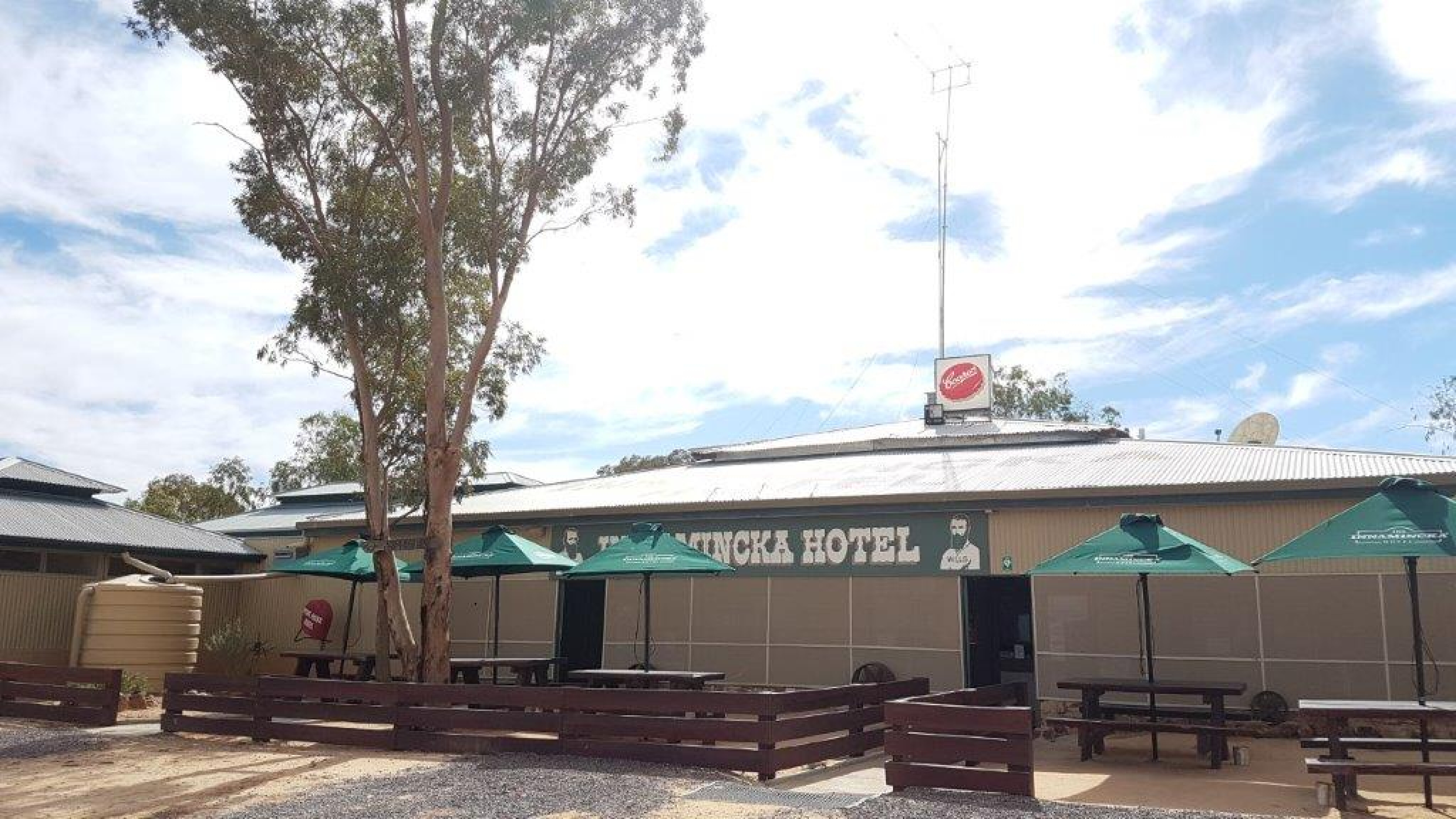 1f1125bd/front of pub innamincka hotel south australia outback pub crawl 4x4 australia jpg