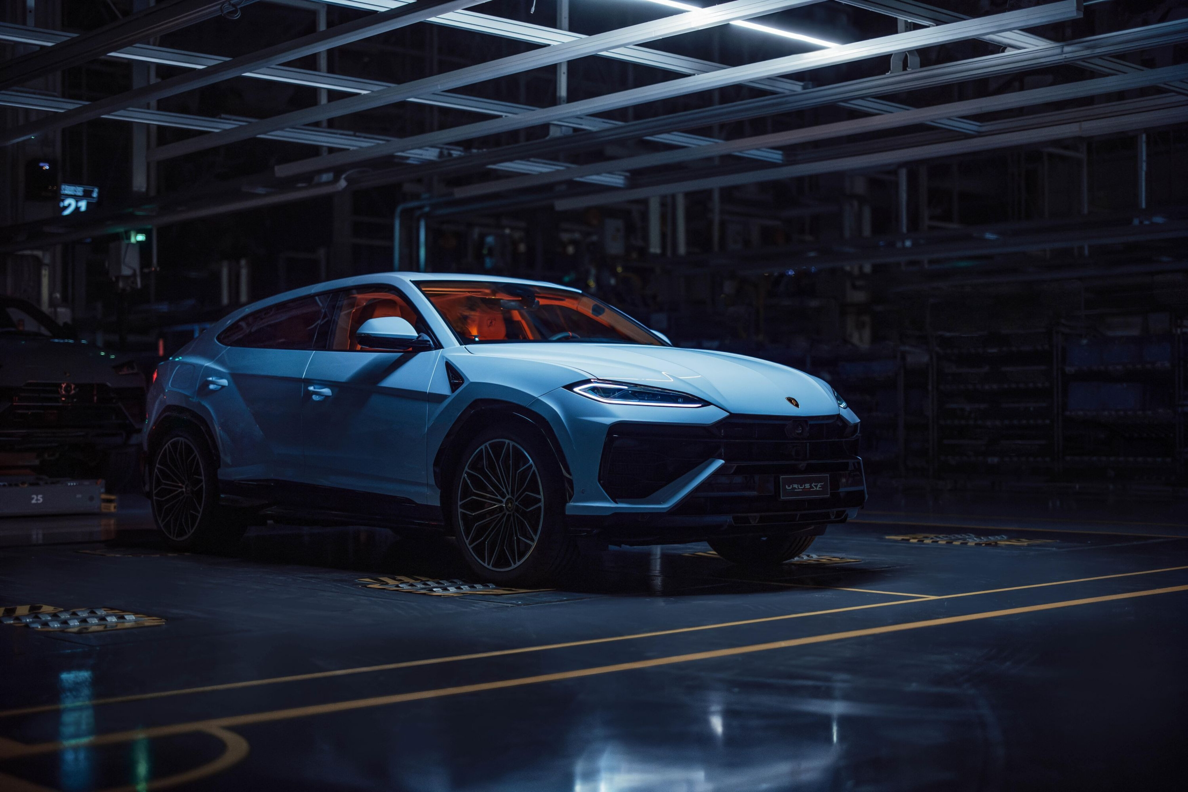 3add1a93/2025 lamborghini urus se phev australia whichcar 1 jpg