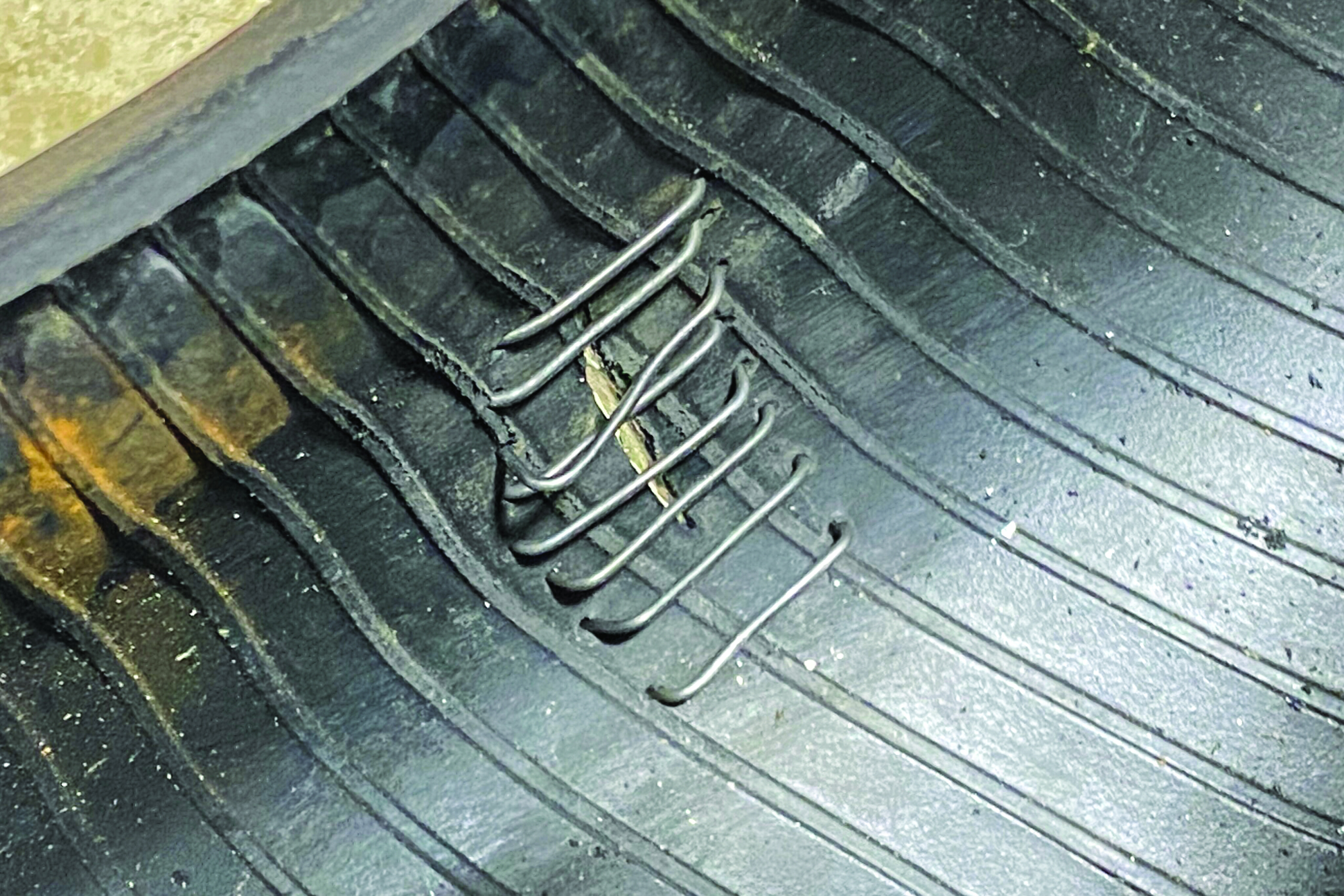 402f0d92/tire repair 040 jpg