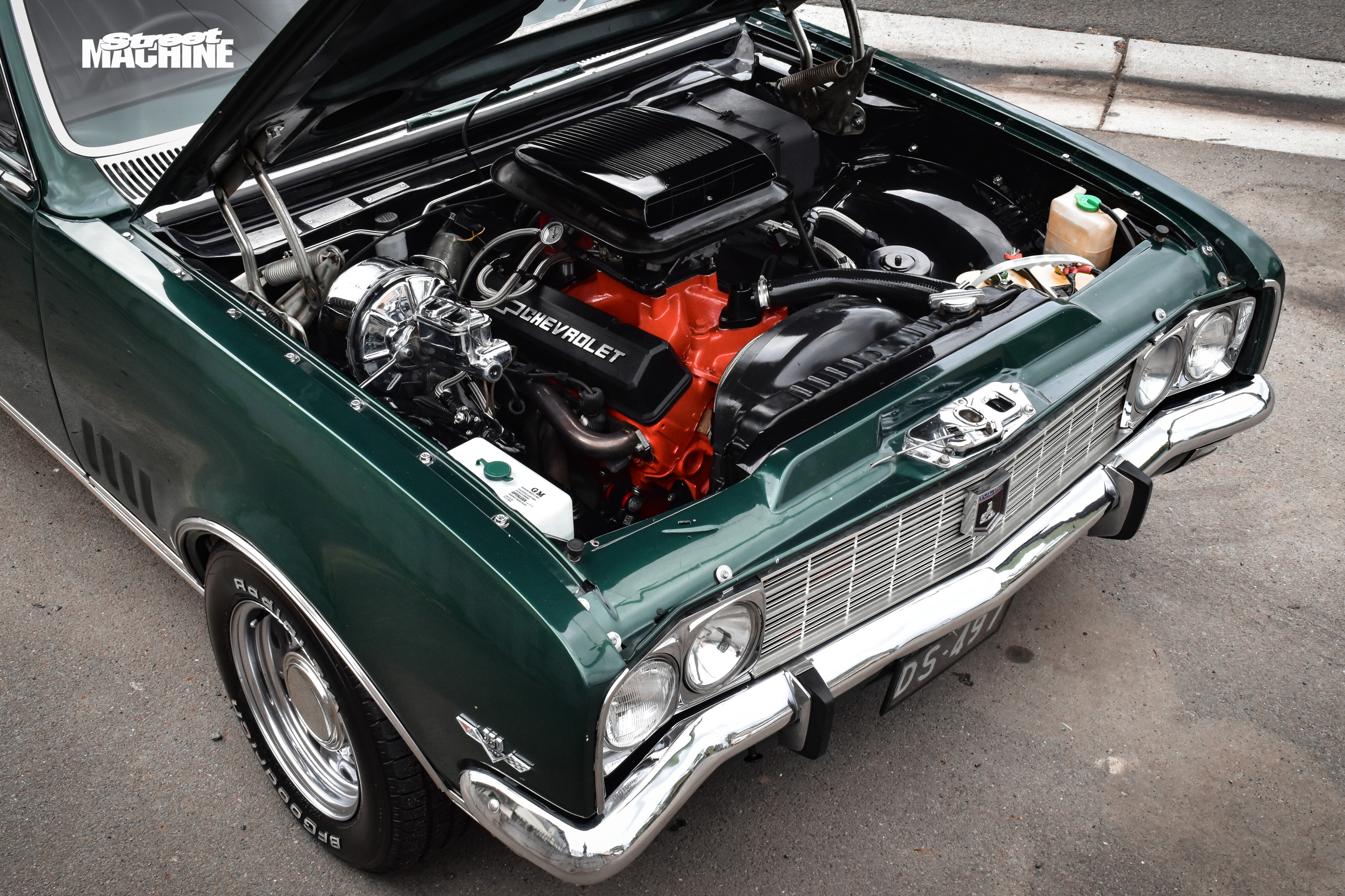 44851a7d/darryl smith hg holden green hulk engine bay 2 wm jpg