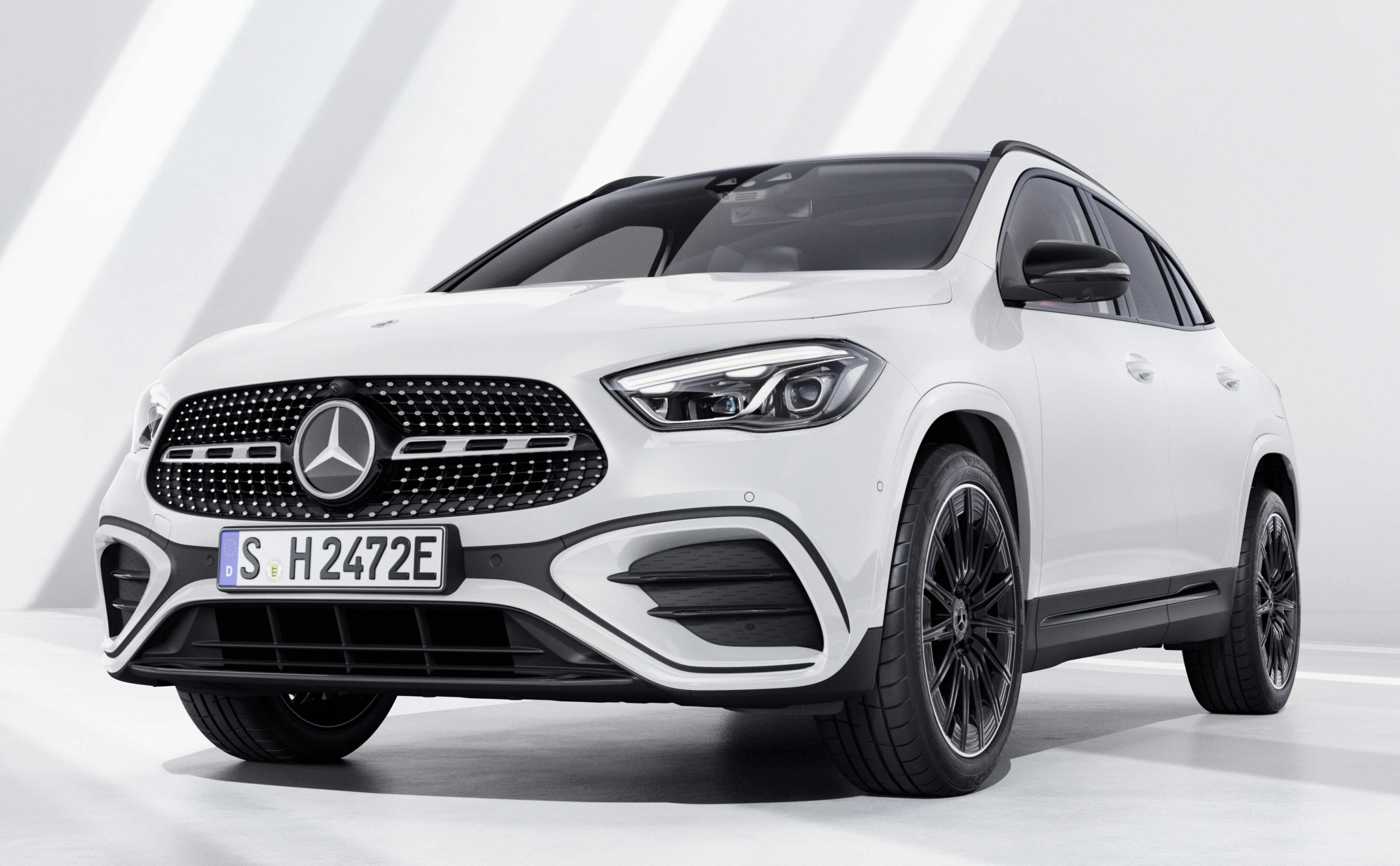 2024 MercedesBenz GLA pricing and features