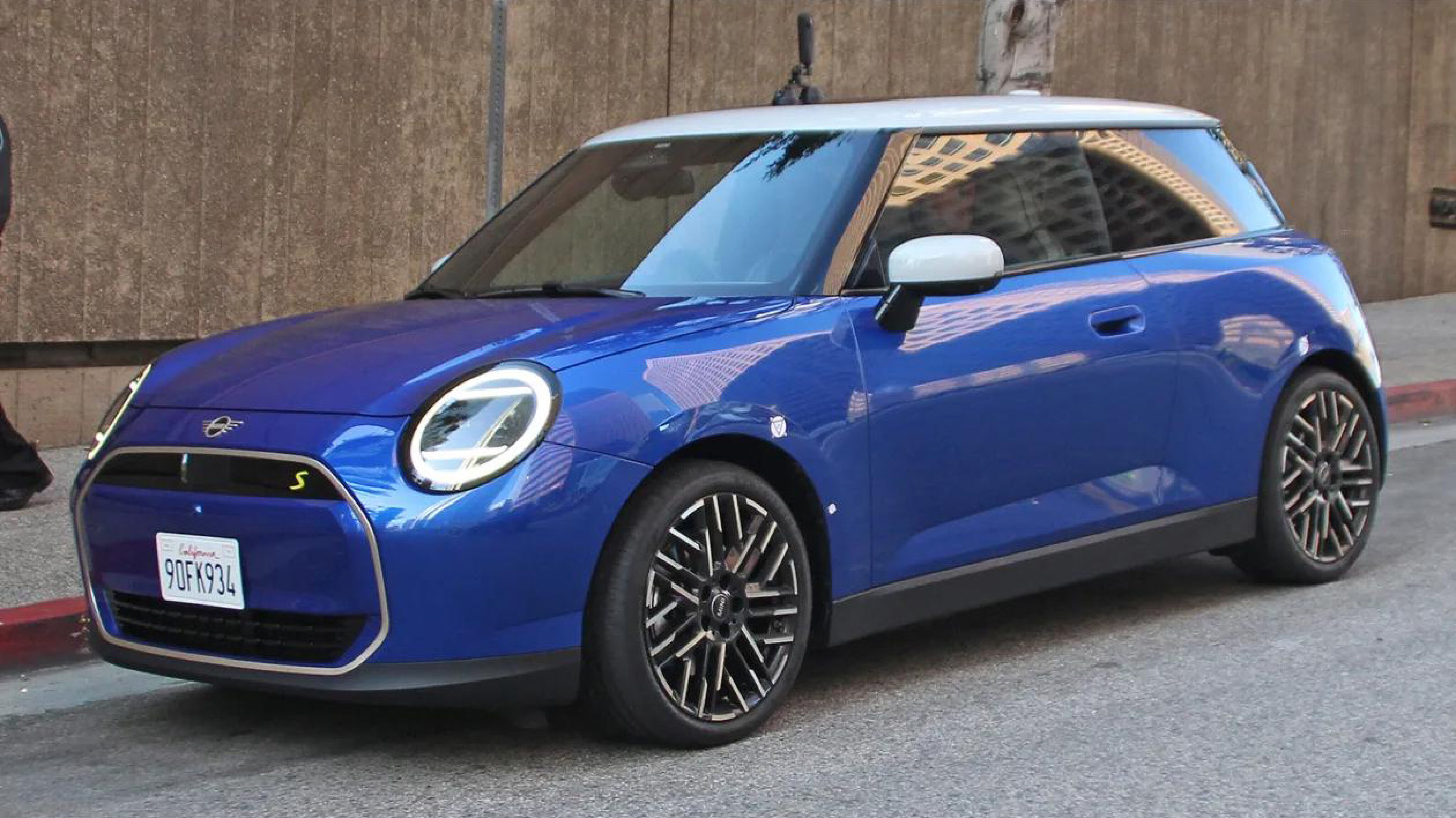 2023 Mini Cooper EV revealed without disguise during filming