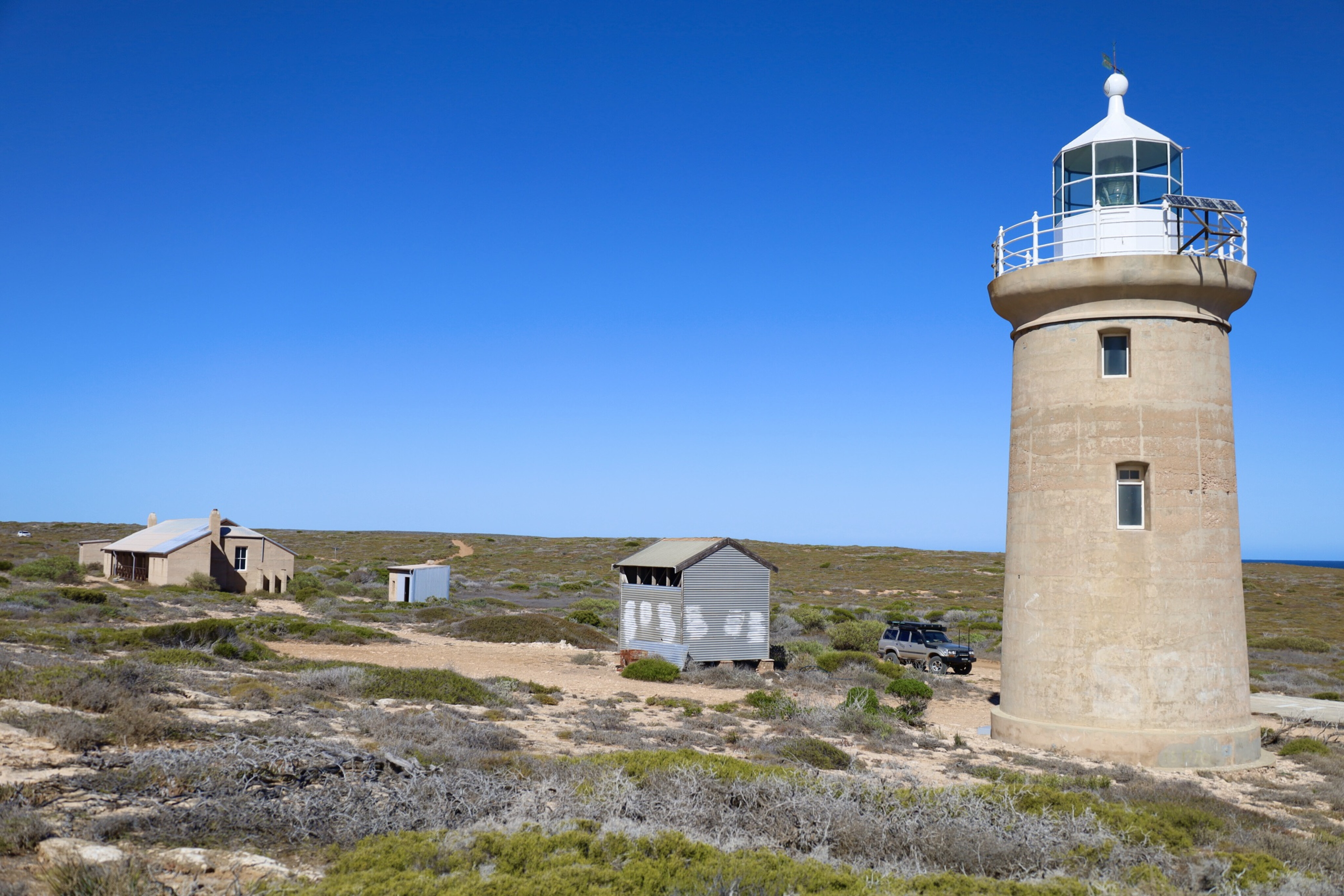 8258218c/cape inscription lighthouse 4x4 australia dirk hartog island np wa JPG