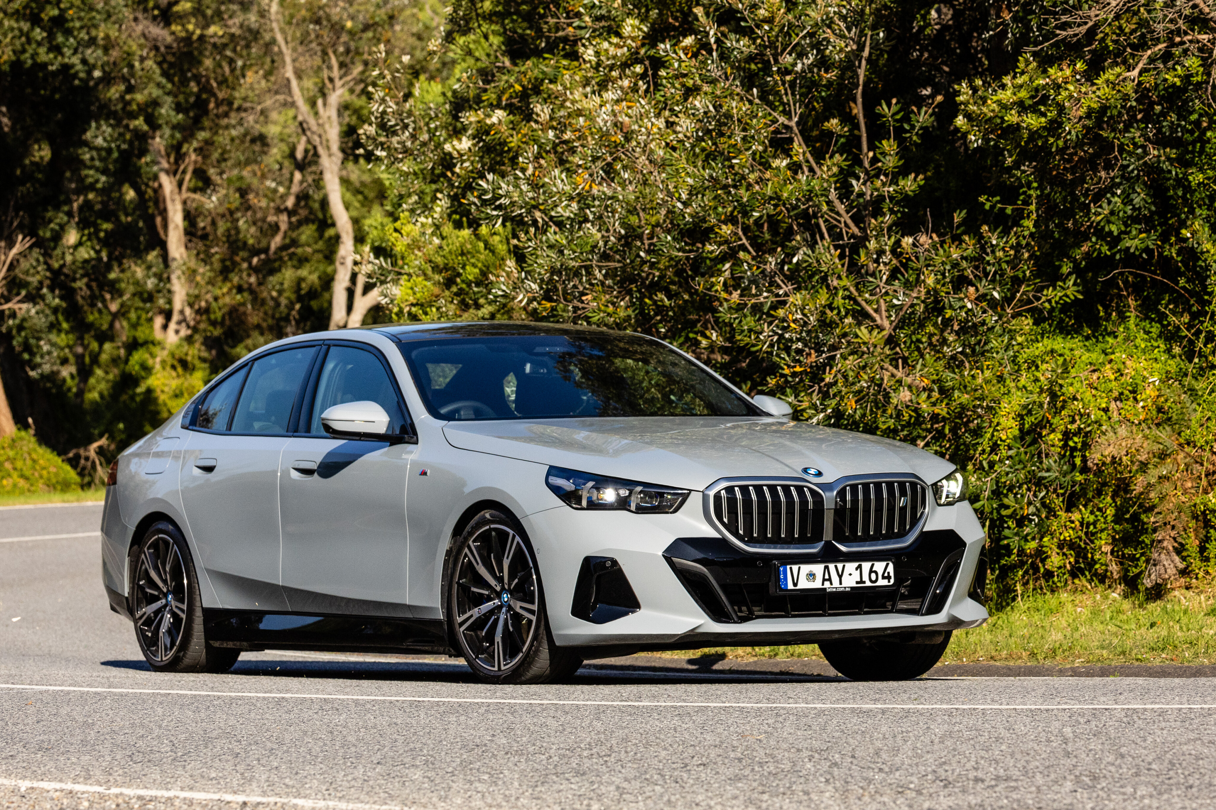 2024 BMW i5 G60 Alpine White - Stunning HD Photos, Videos, Specs