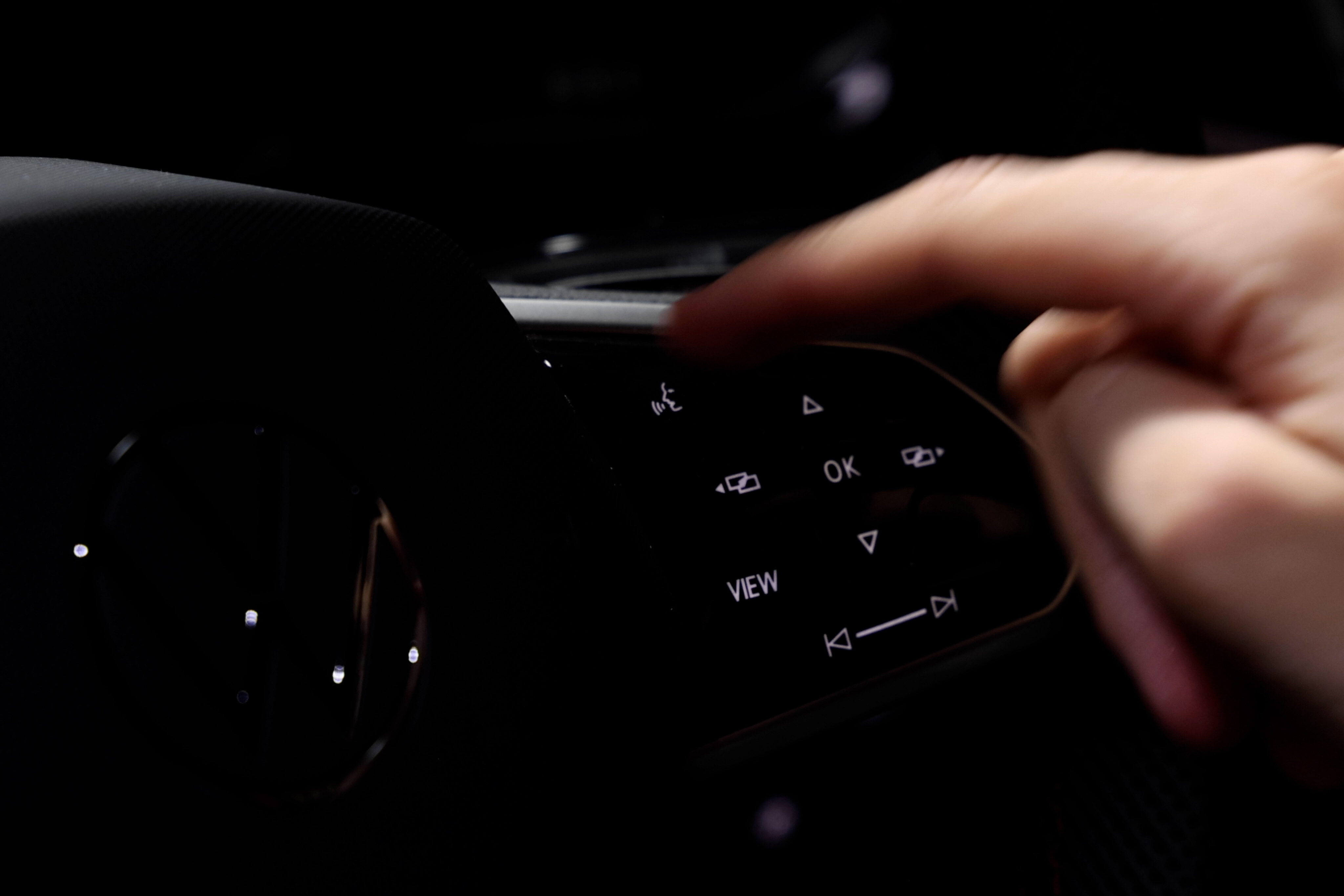 a20d0909/2022 volkswagen polo gti australia interior steering wheel button jpg