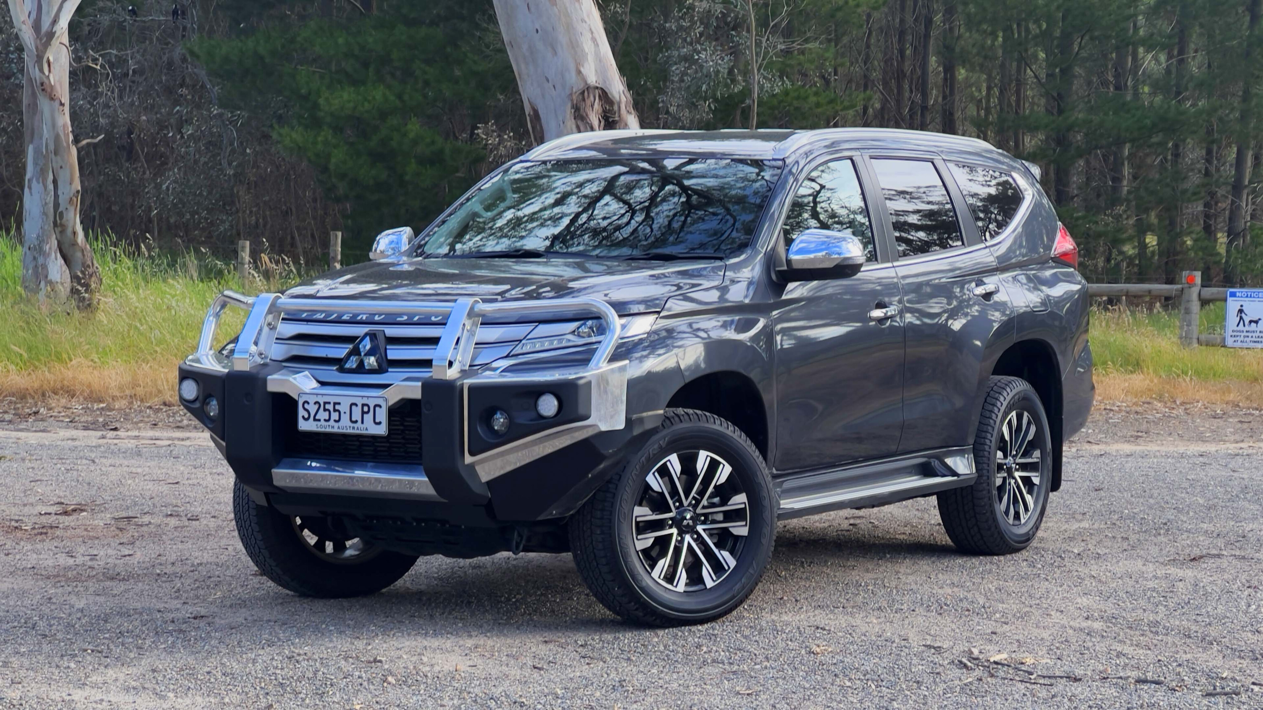 a3b20902654/2023 mitsubishi pajero sport gls 4x2 7 seater grey suv 16 jpg