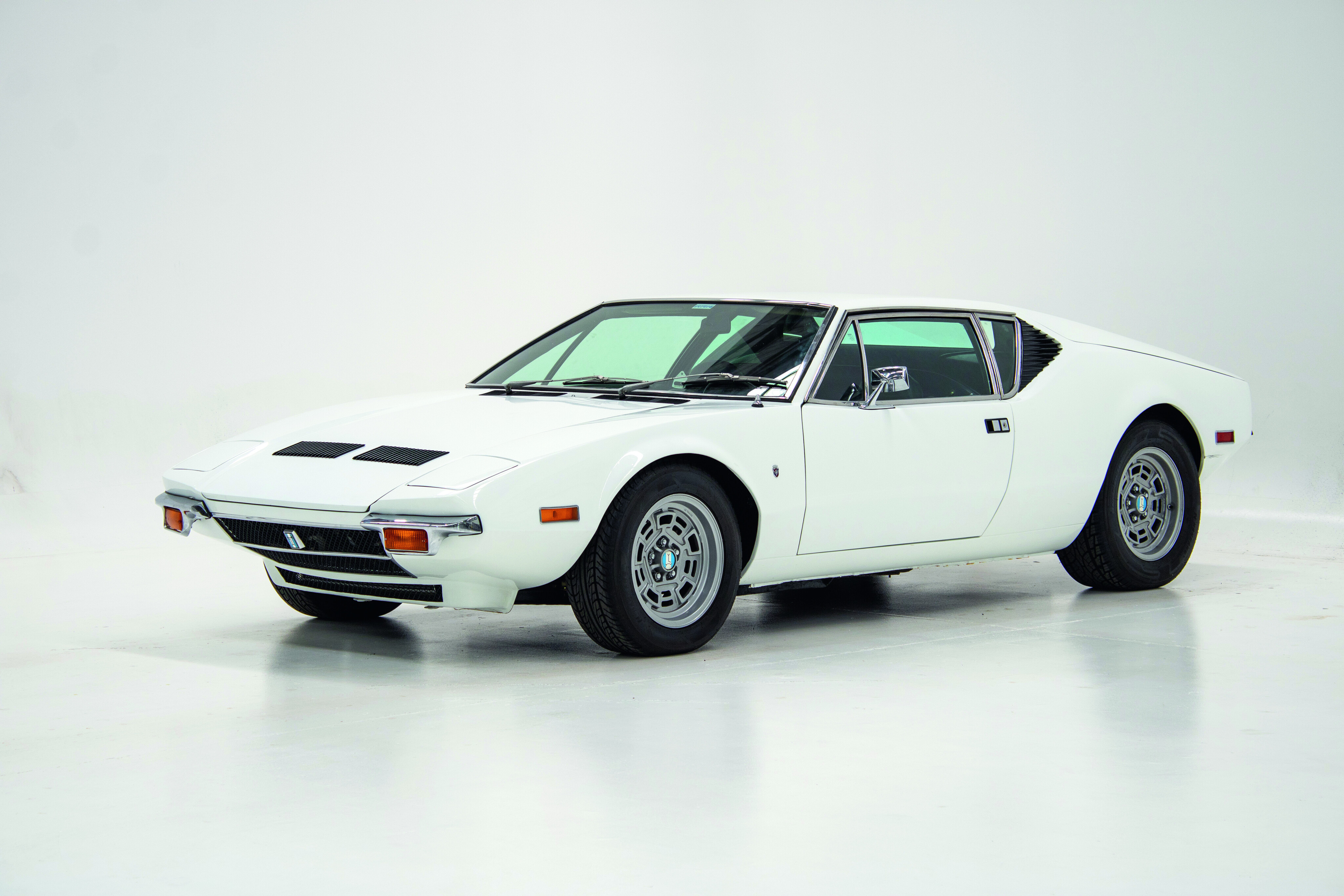 a5b2100a/1972 de tomaso pantera jpg