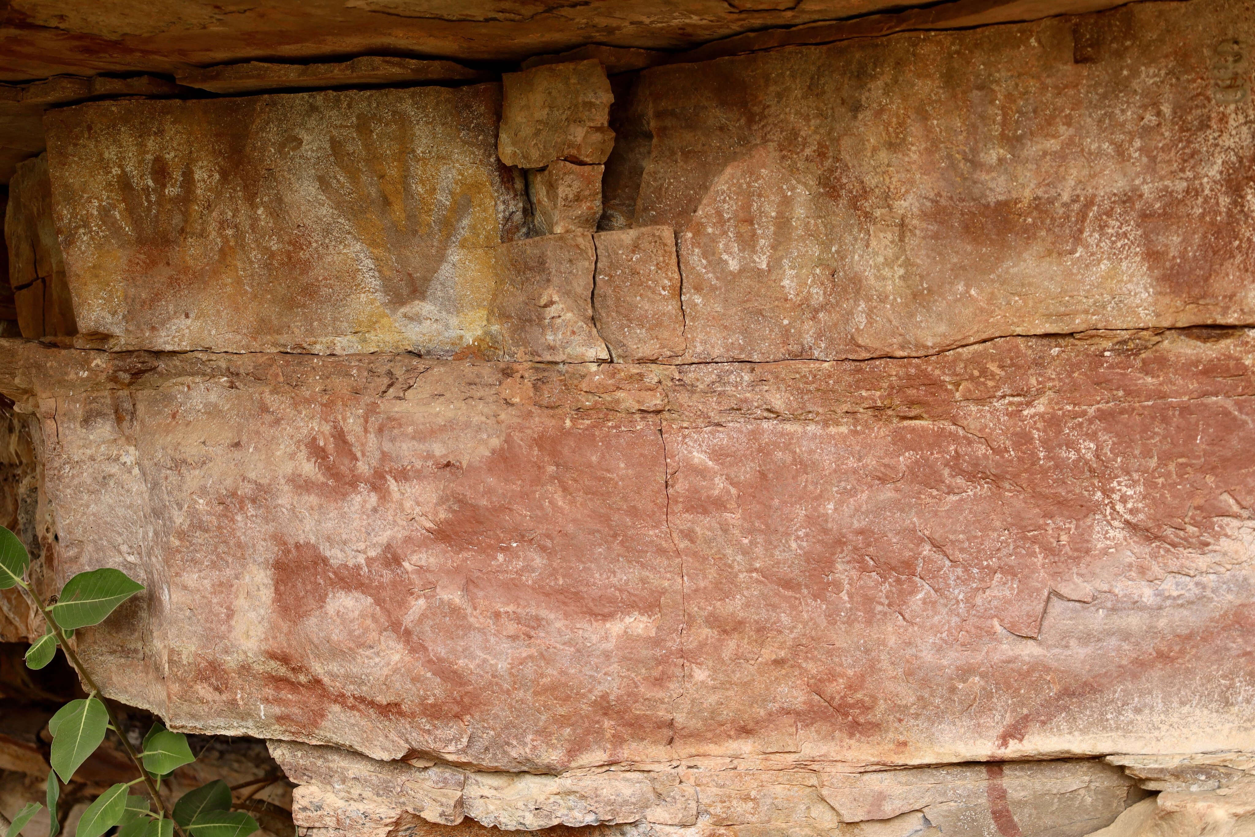 a6681f26/rock art near wyndham wyndham and kununurra wa 4x4 australia jpg