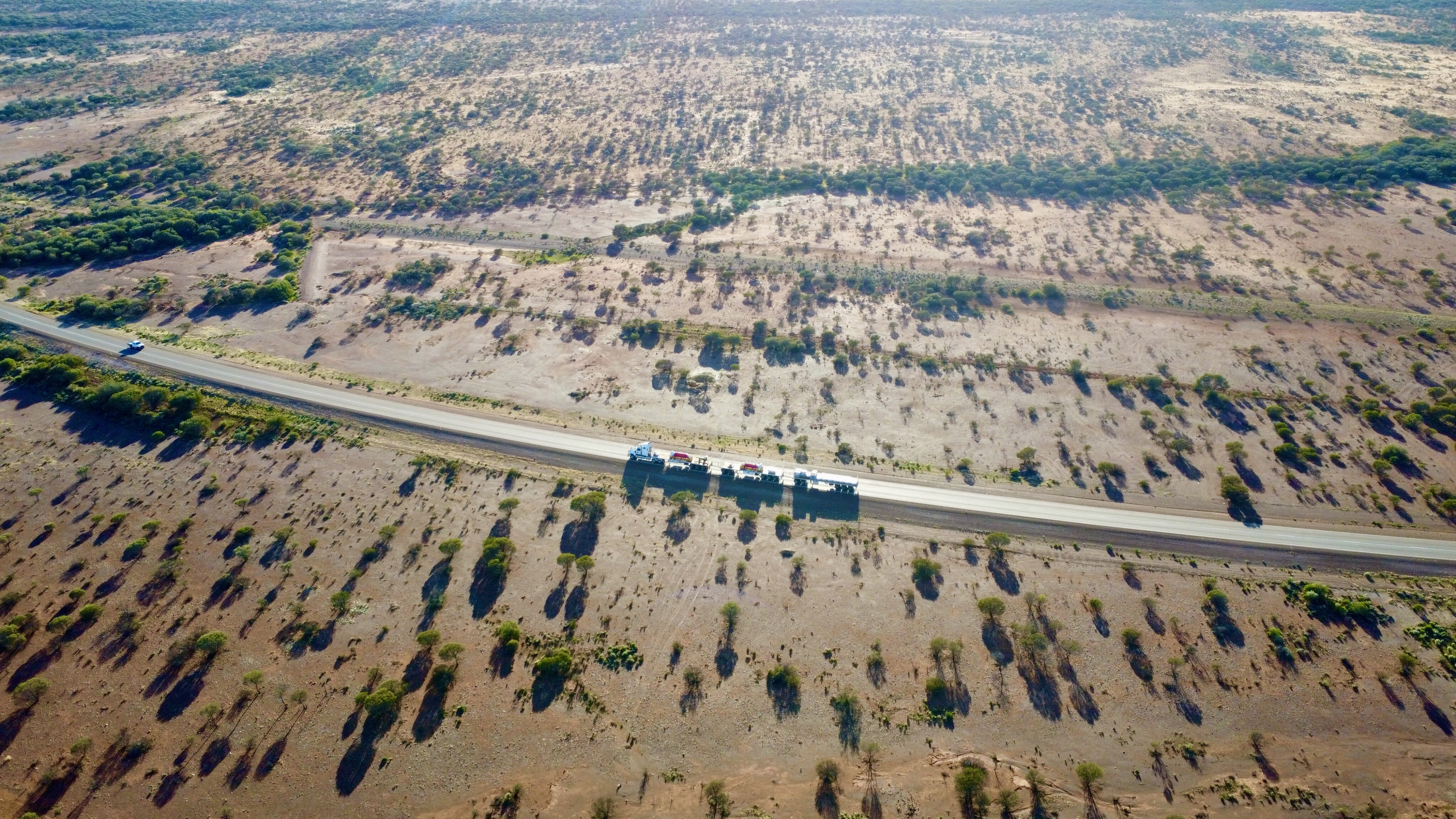 af9e14f2/golden outback road train on road JPG