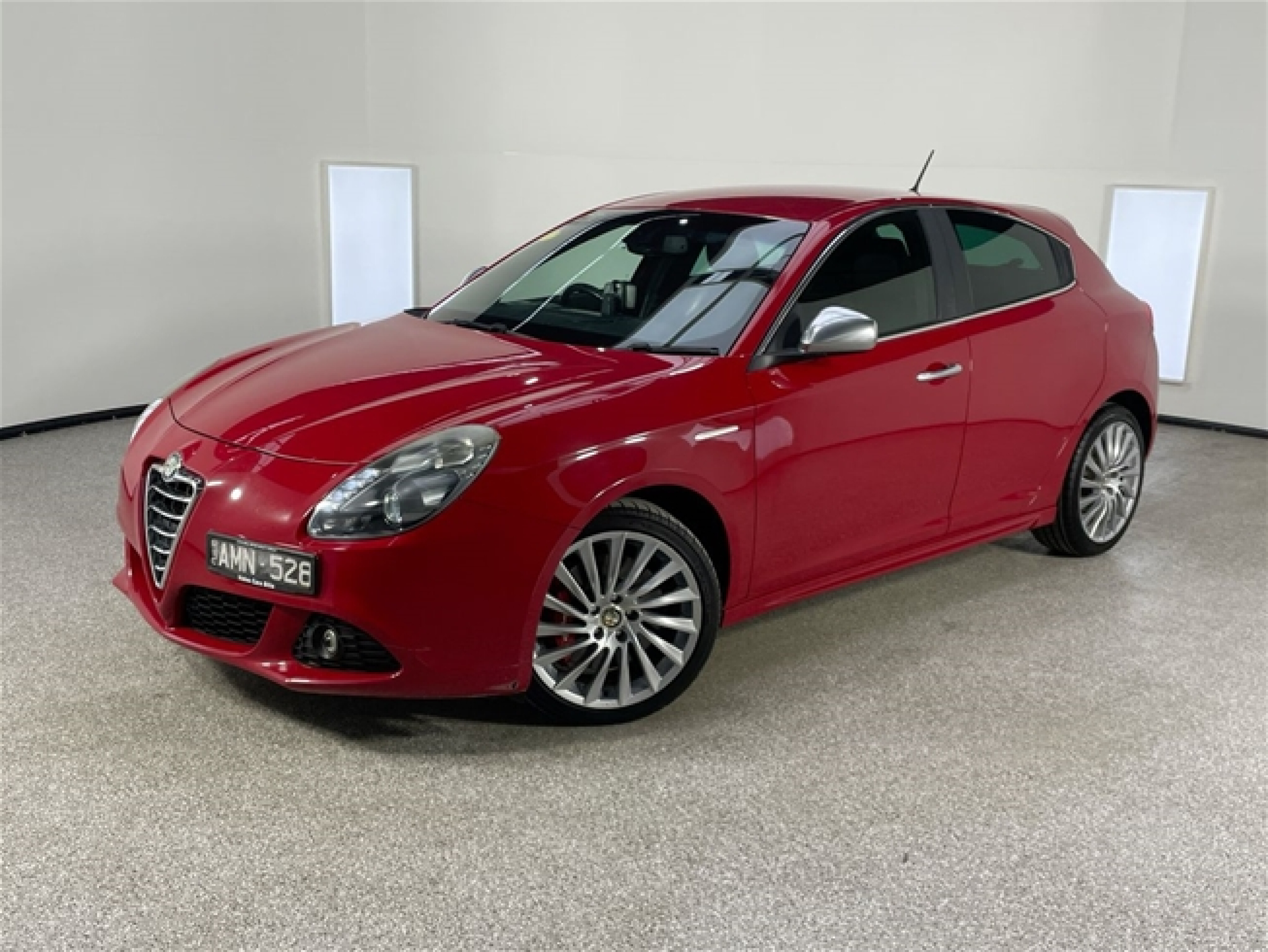 b27e1c56/2011 alfa romeo giulietta distinctive grays auctions 3 jpg