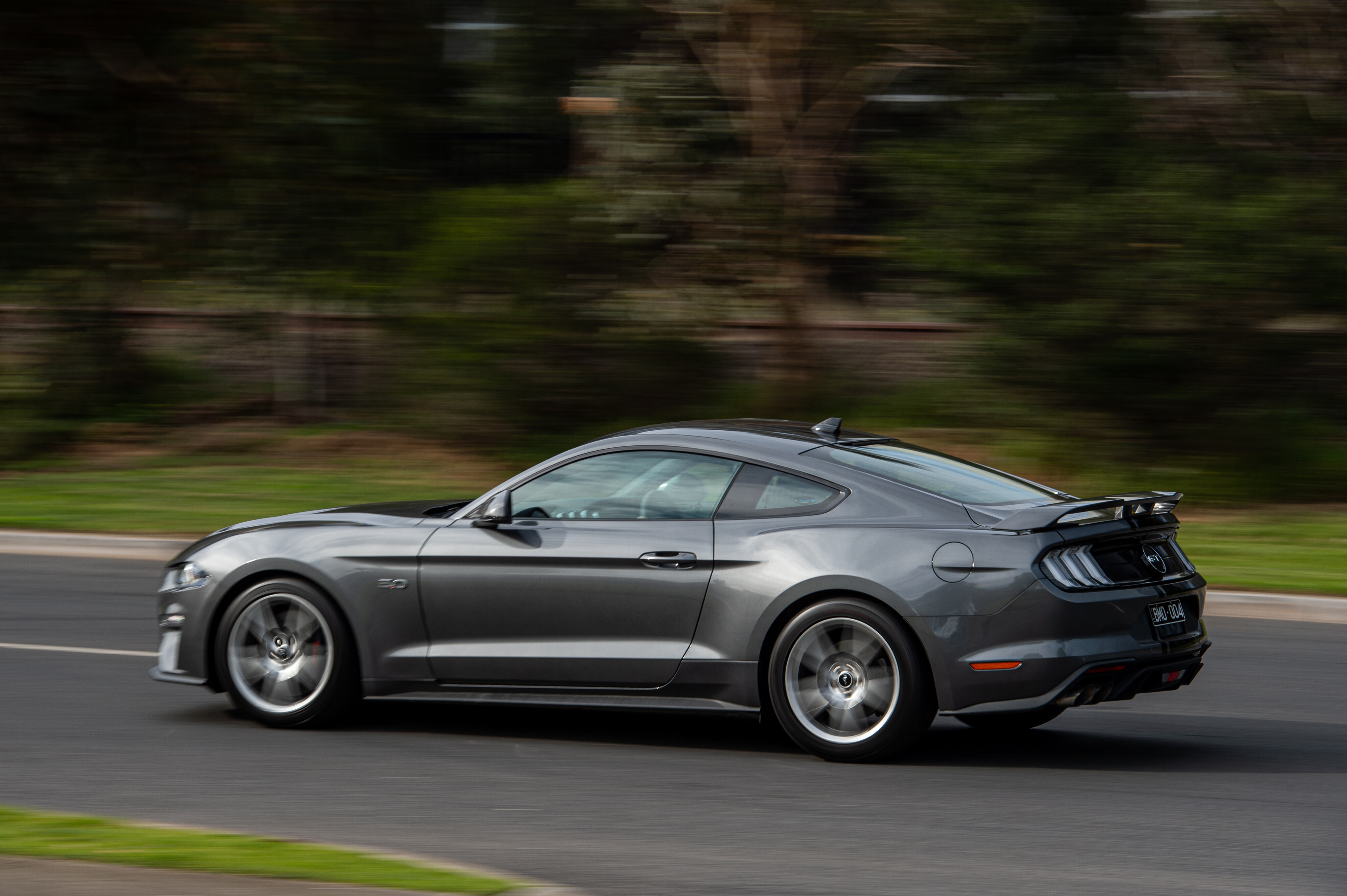 c17c0a52/2021 ford mustang gt auto left rear side panning jpg