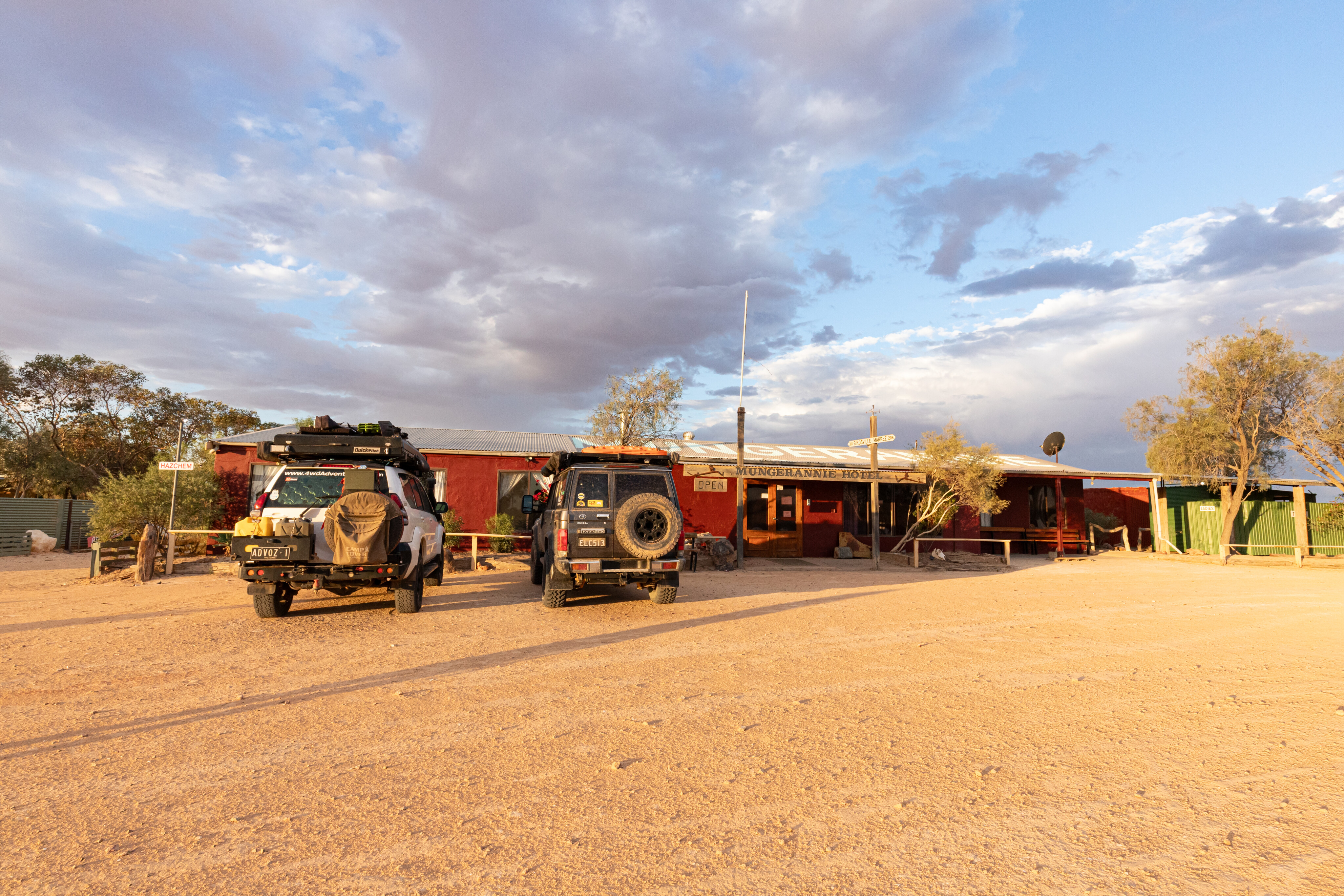 c9bd299b/img 6823 mungerannie hotel south australia outback pub crawl 4x4 australia glenn marshall jpg