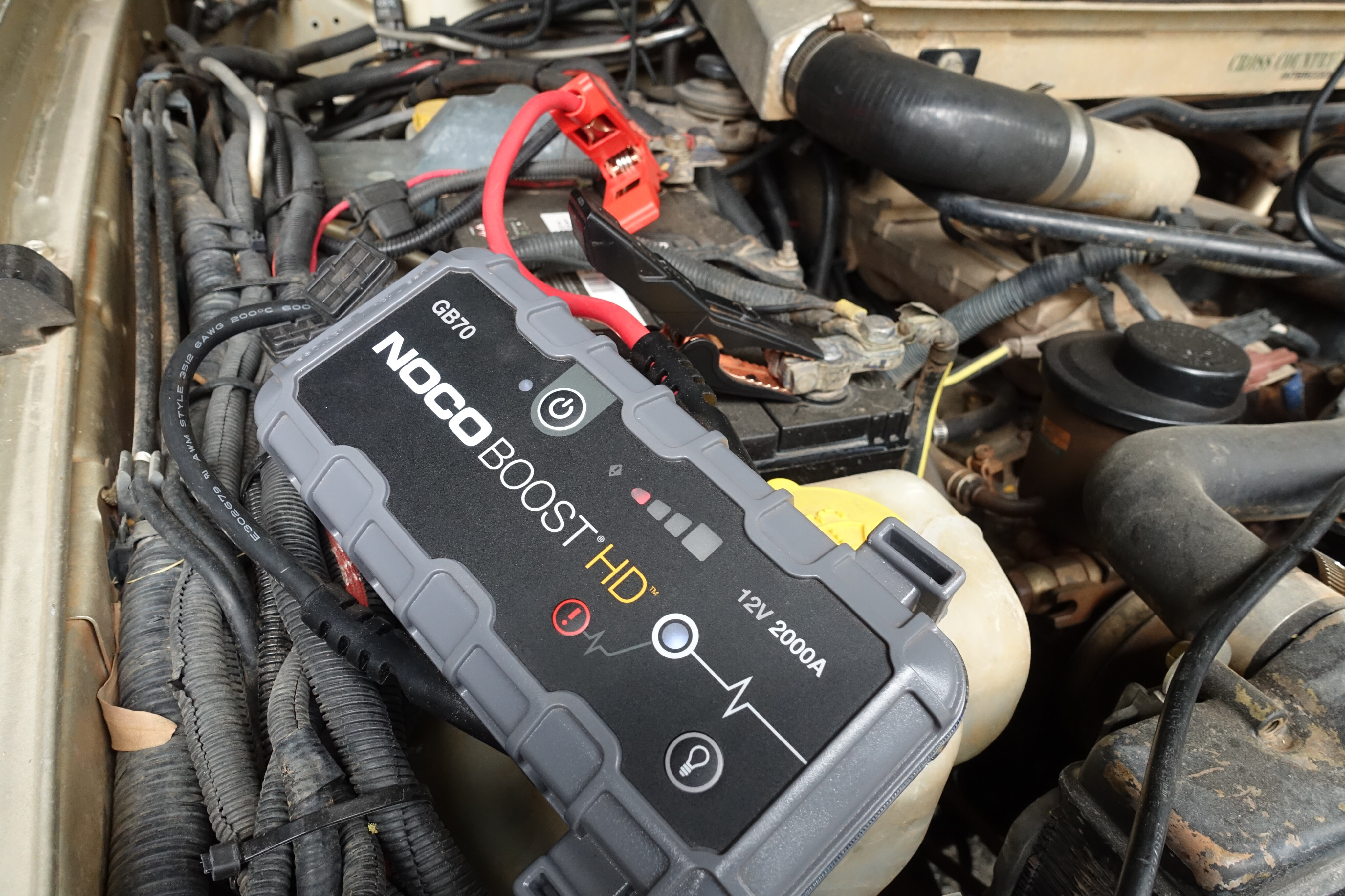 NoCo GB70 jump starter review