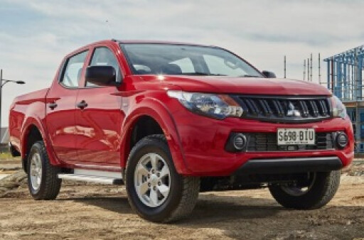 1eaf1eeb/2017 mitsubishi triton glx 4x4 2 4l diesel dual cab utility 05020174