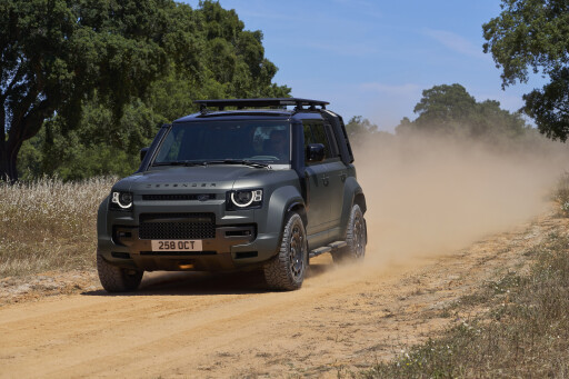 5e43133b/2024 land rover defender octa 35 jpg