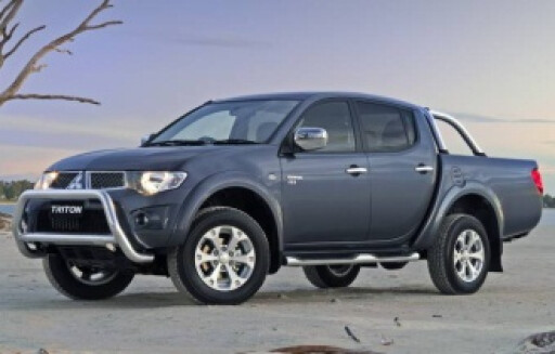 ae1d2098/2014 mitsubishi triton glx r 4x4 2 5l diesel double cab utility 05f30197