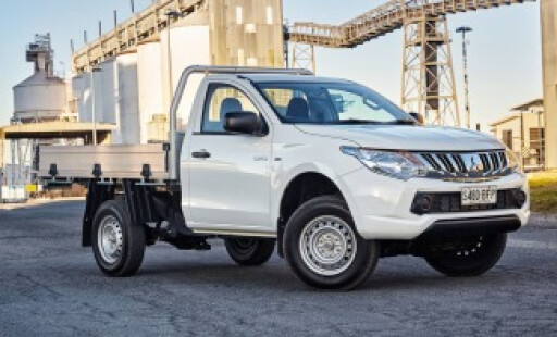 c1c11b11/2016 mitsubishi triton glx 4x4 2 4l diesel cchas 056b017a