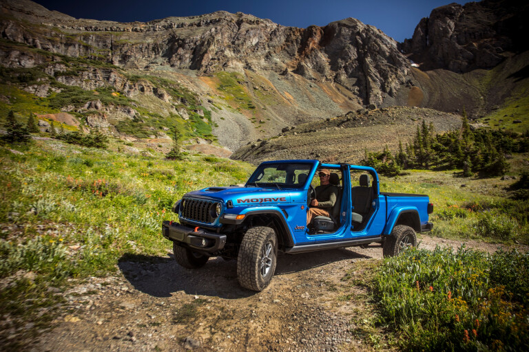 2024 Jeep Gladiator facelift revealed