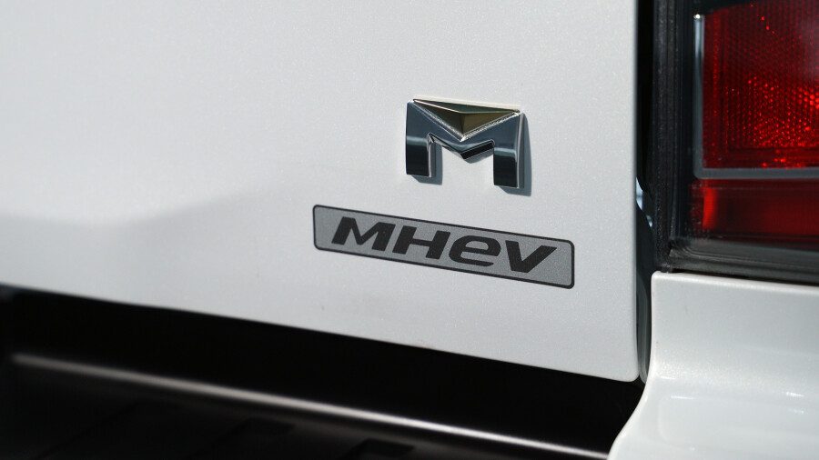 2f831a19/2025 isuzu d max mhev d max mild hybrid revealed 03 JPG